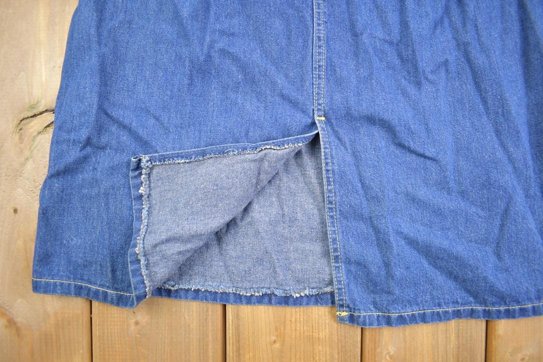 Vintage 1990s Lee Jean Skirt Size 11 / True Vintage / Vintage Skirt / Retro Style