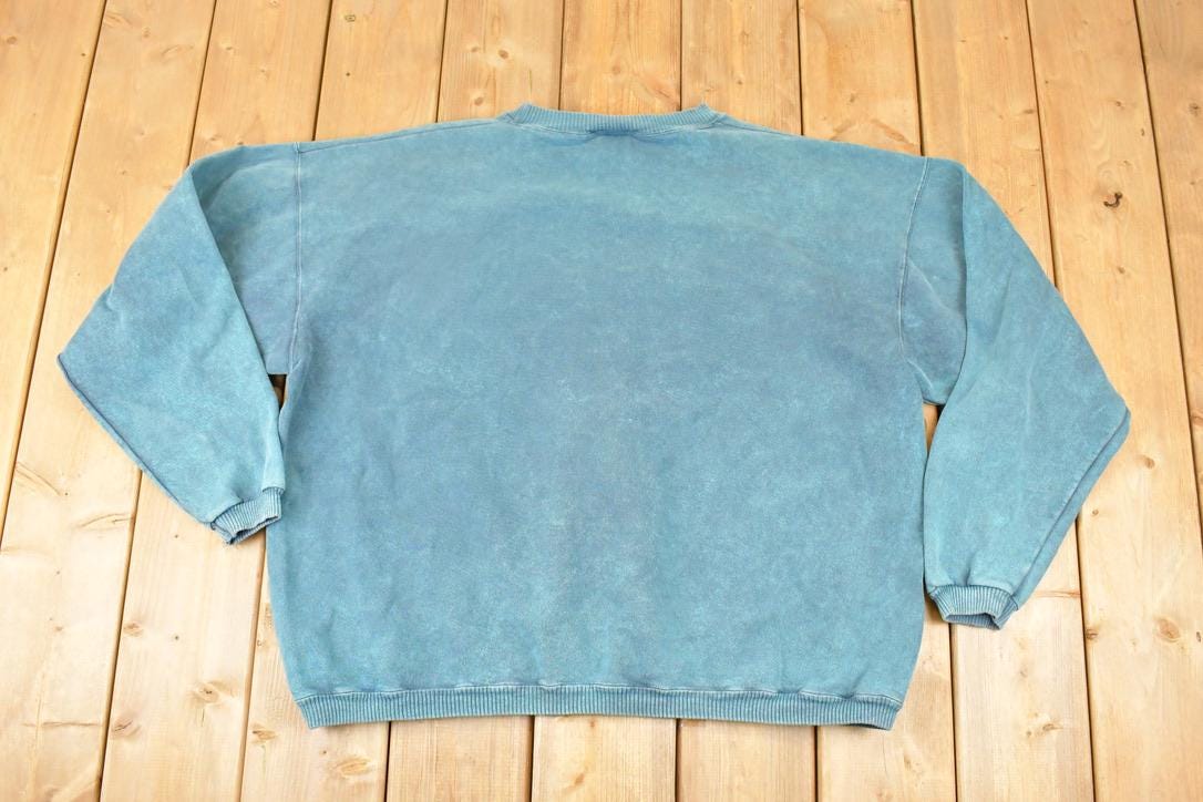 Vintage 1990s Torch Lake Embroidered Compass Crewneck Sweatshirt Men's XL