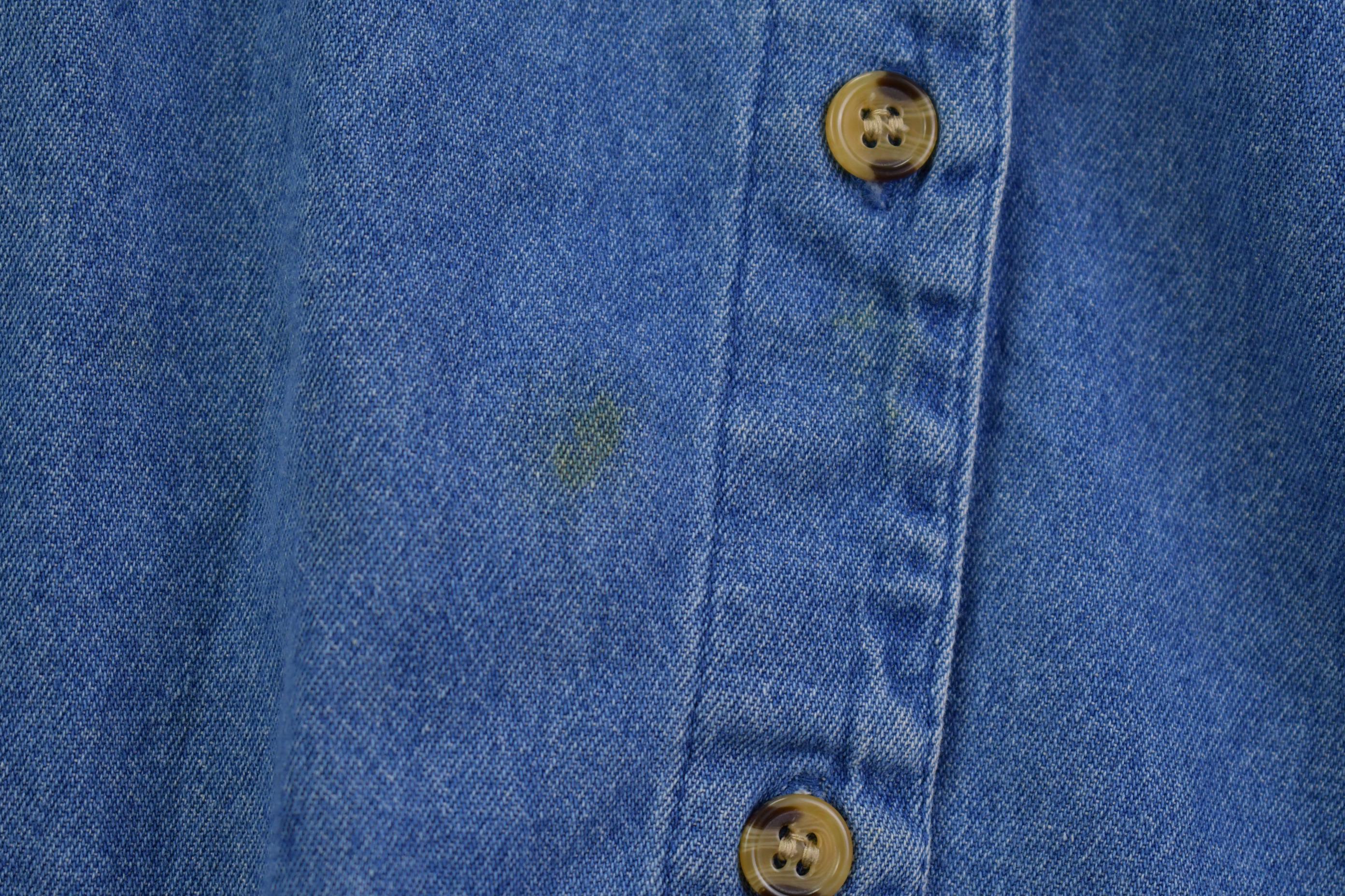 Vintage 1990s Snowman Winter Embroidered Denim Button Up Shirt