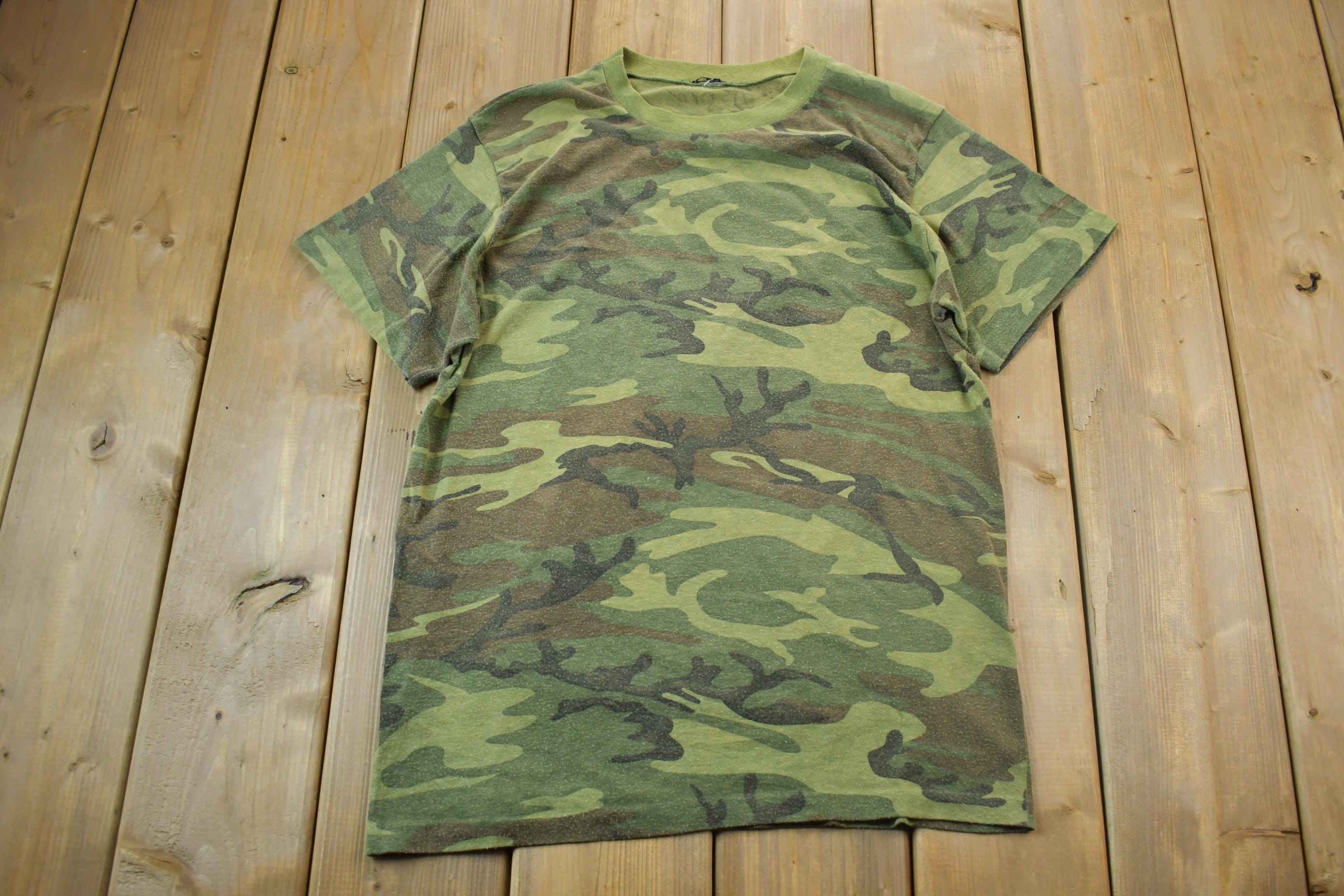 Vintage 1990s Camouflage Graphic T-Shirt