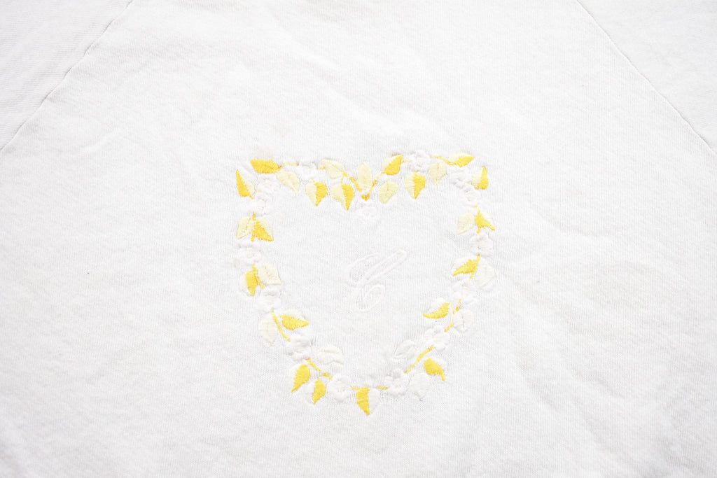 Vintage 1990s Floral Heart Embroidered Crewneck Sweatshirt