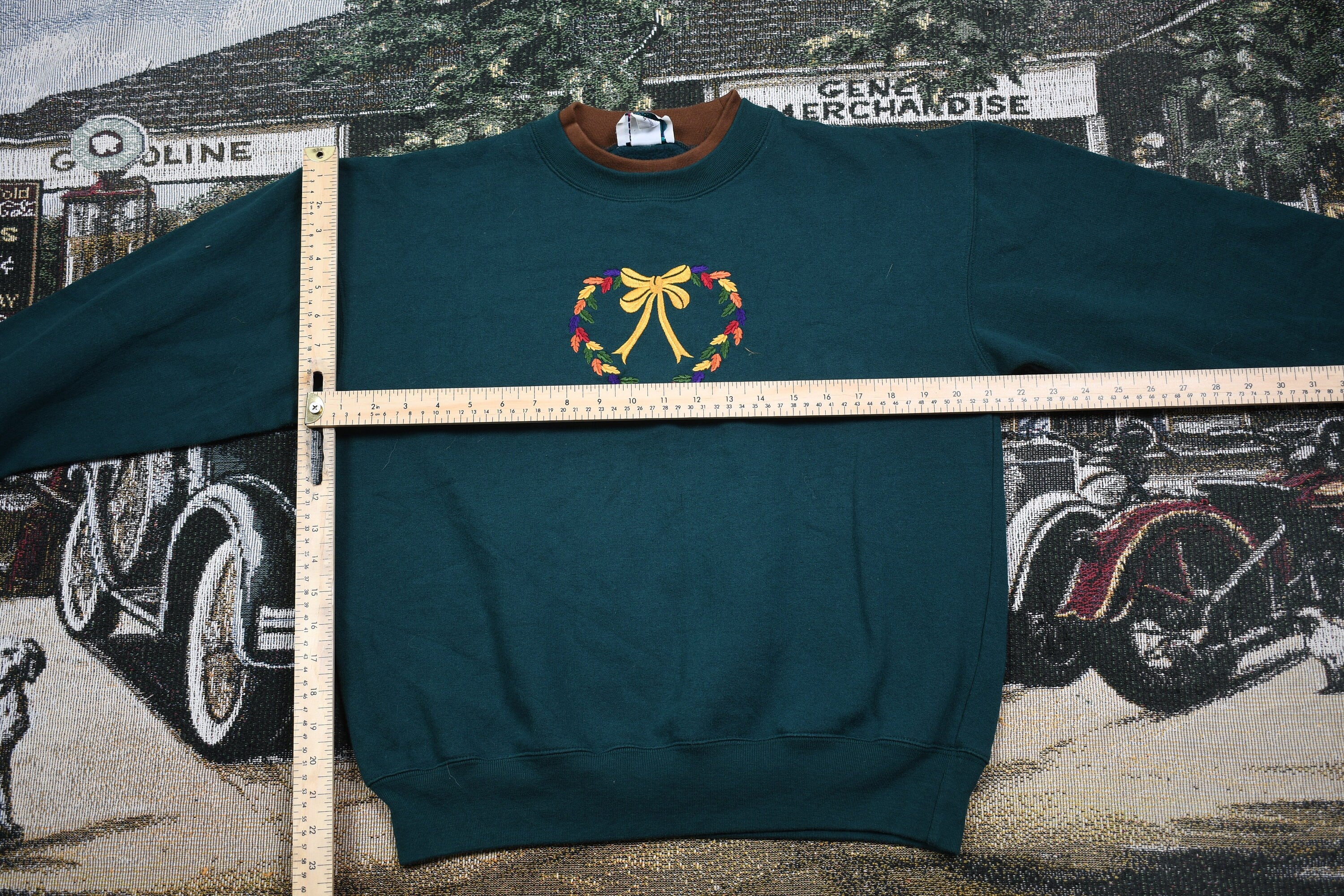 Vintage 1990s Ribbon Embroidered Crewneck