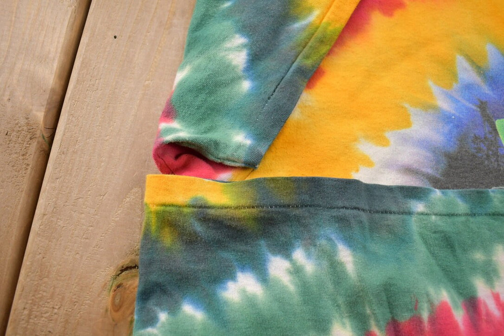 Vintage 1990s Gecko Peace Smoking T-Shirt