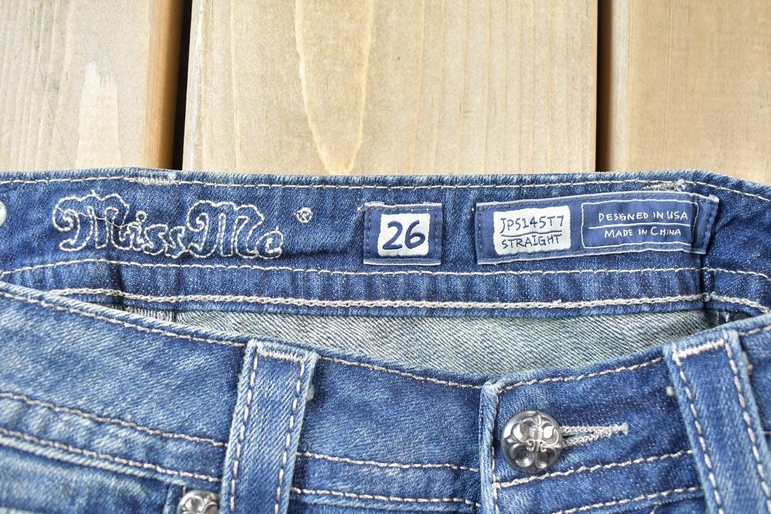 Vintage Y2K Miss Me Bedazzled Low Rise Jeans Size 26x32