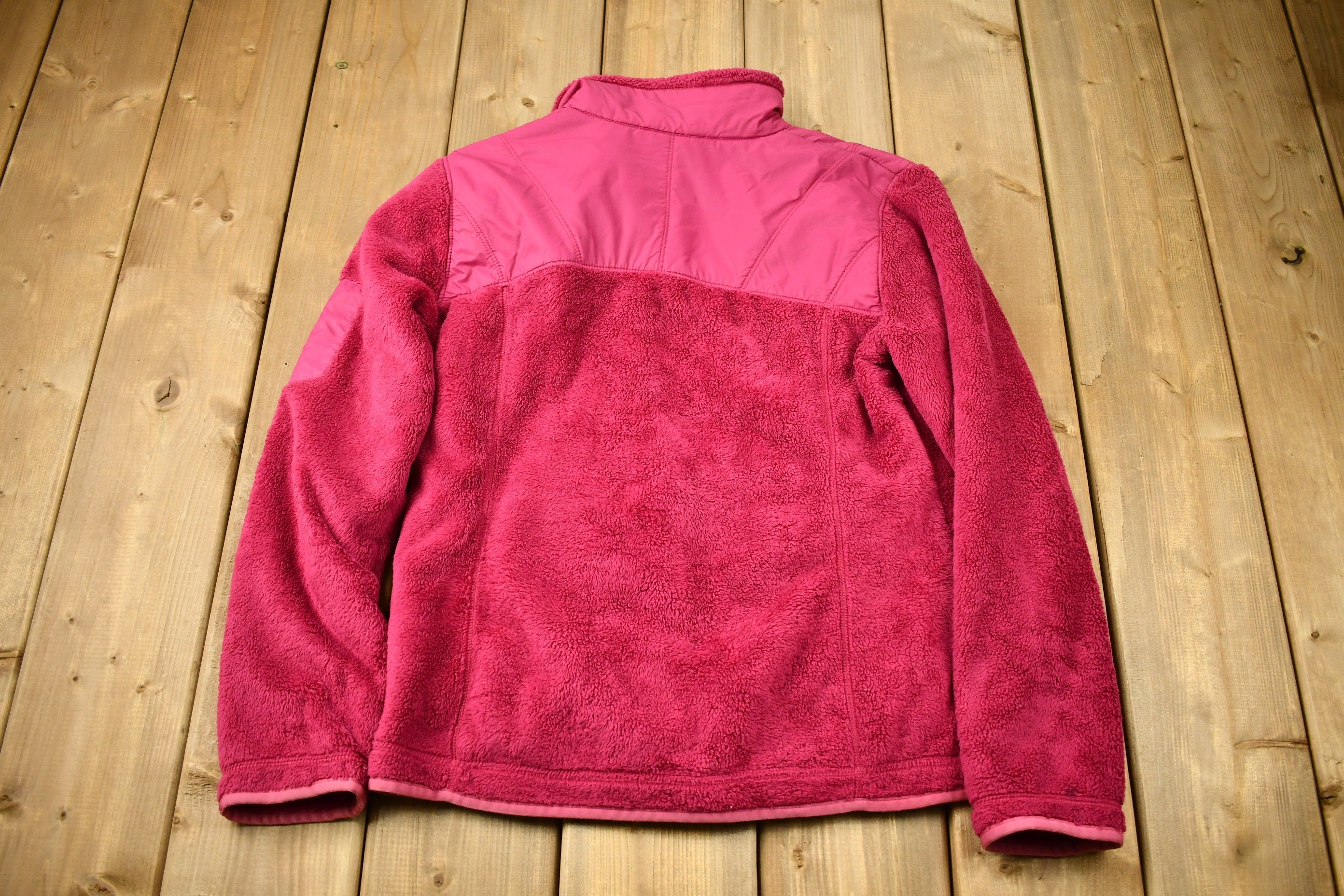 Vintage 1990s Nike ACG Women's Fleece Sweater