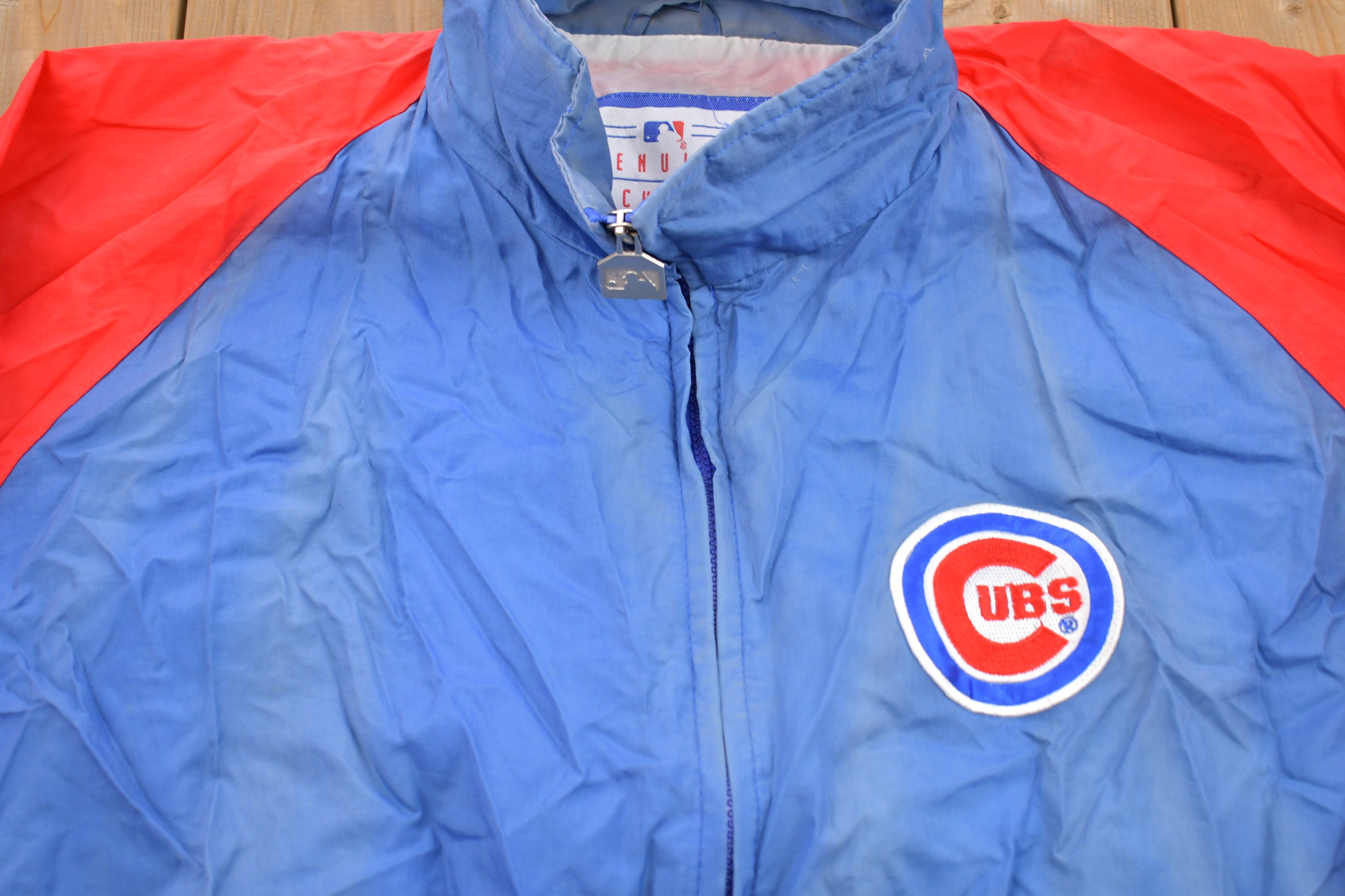 Vintage 1990s Chicago Cubs MLB Embroidered Logo Windbreaker Jacket