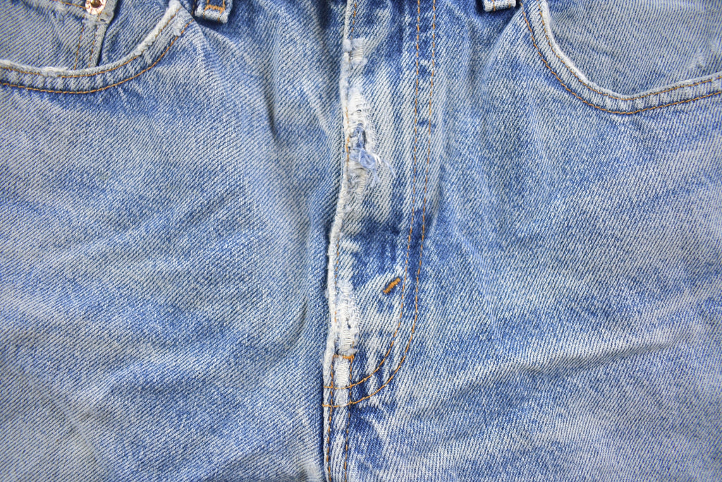 Vintage 1990s Levi's 550 Red Tab Denim Jeans Size 30 x 31