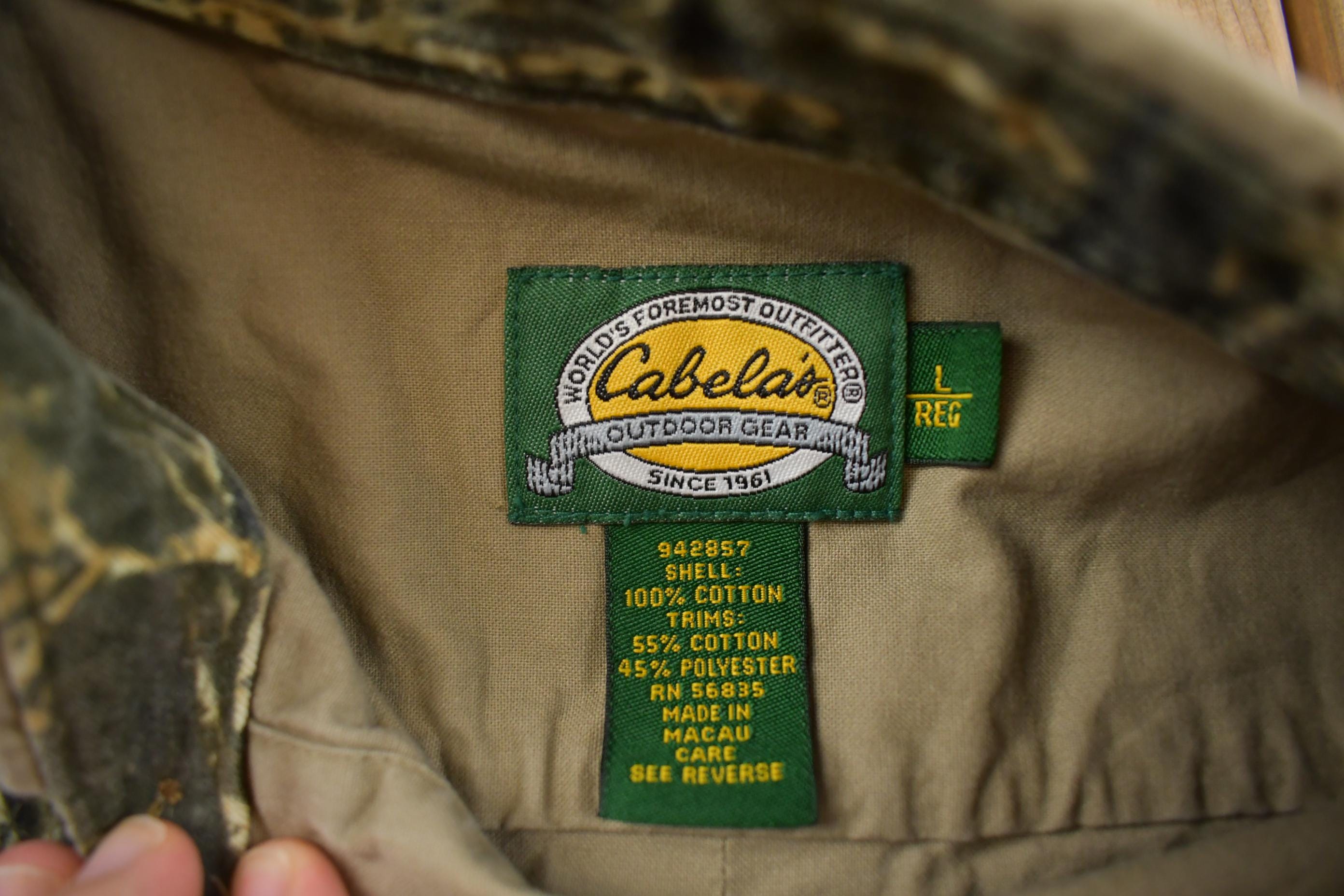 Vintage 1990s Cabelas Forest Camo Embroidered Blank Button Up Shirt