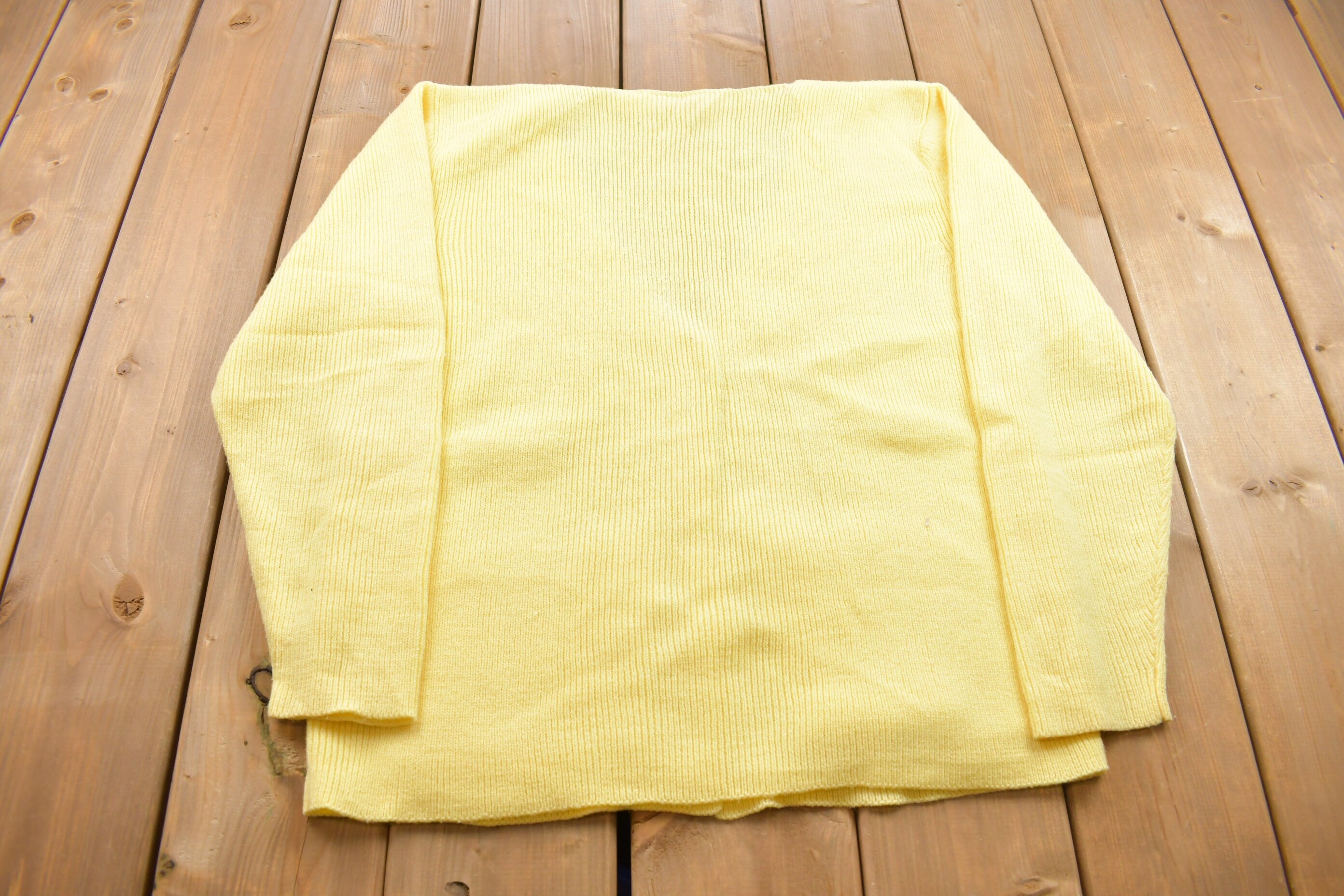 Vintage 1990s Shapely Button Up Knitted Cardigan Sweater