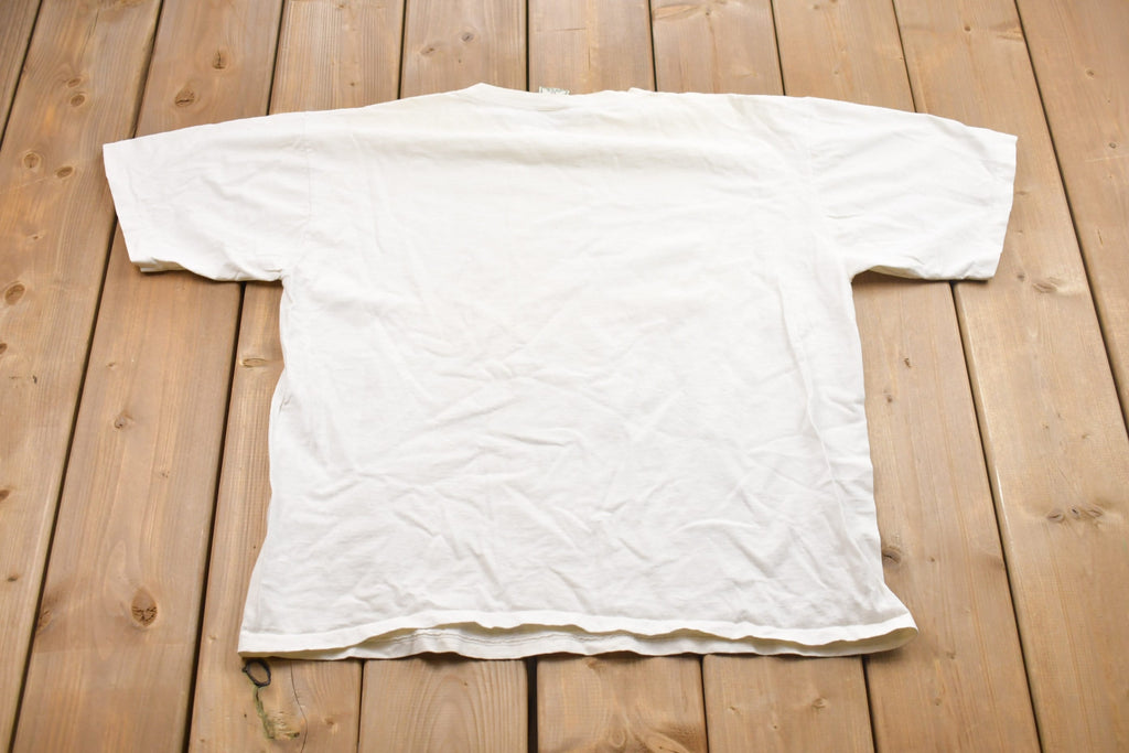 Vintage 1990s Levi's American Flag Graphic T-Shirt