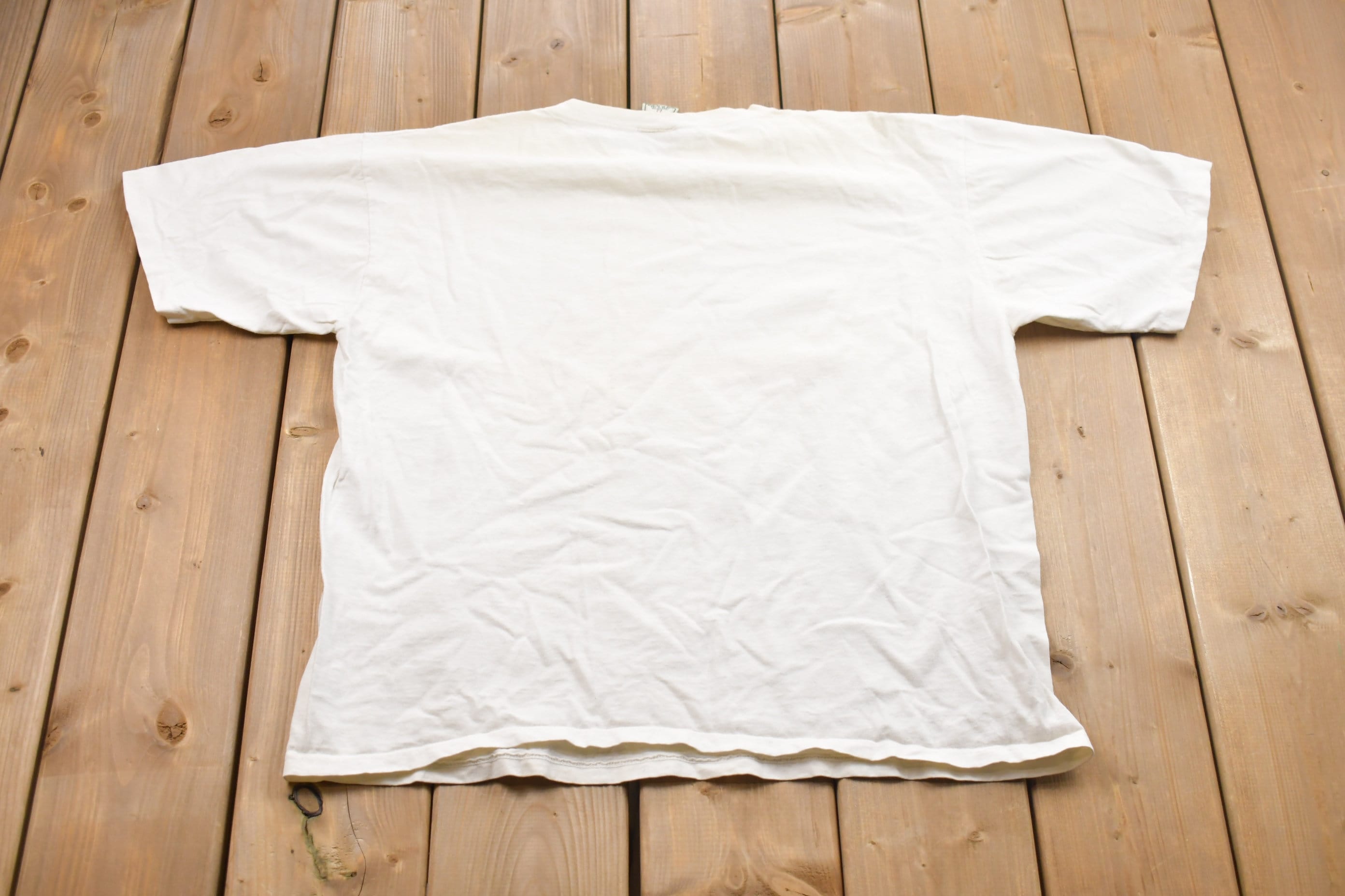 Vintage 1990s Levi's American Flag Graphic T-Shirt