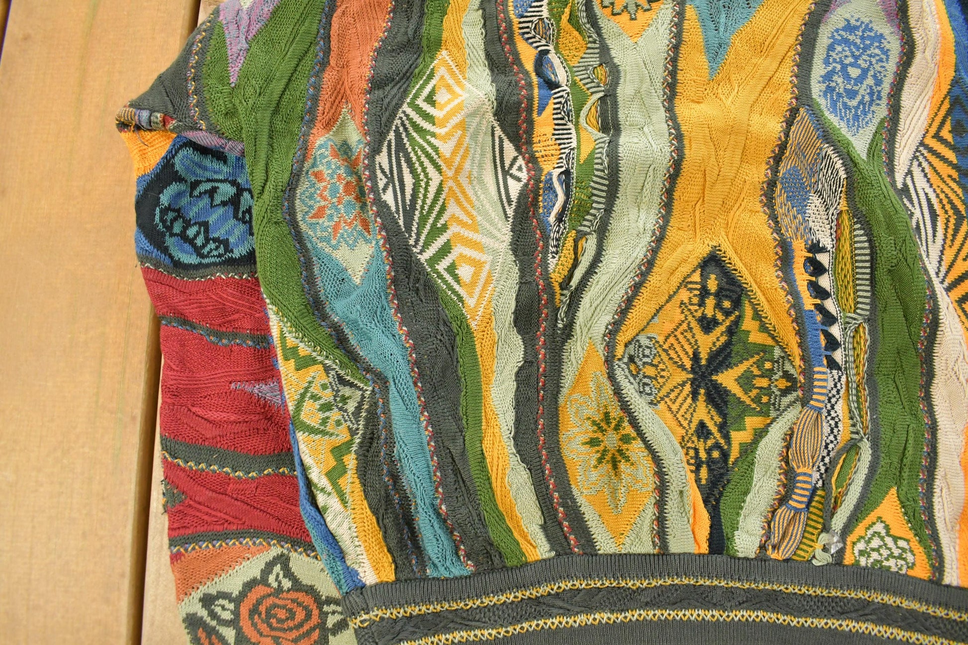 Vintage 1990s Coogi Cuggi 3D Knit Abstract Crewneck Sweater Men's Short Medium