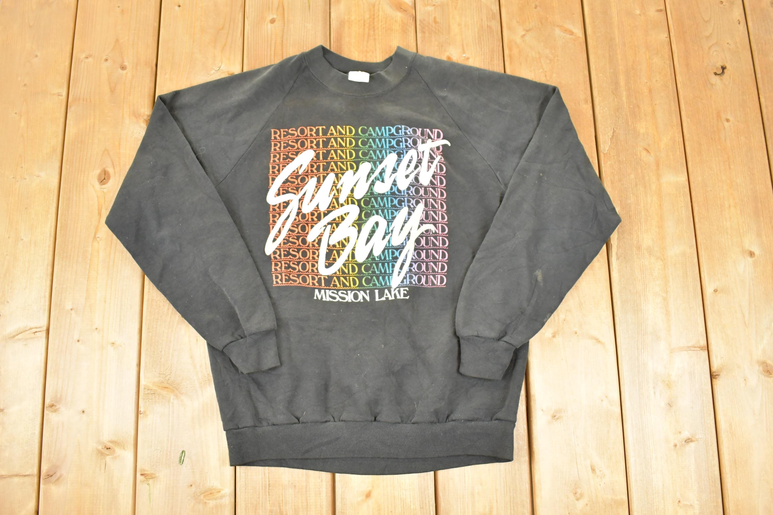 Vintage 1990s Sunset Bay Mission Lake Crewneck Sweatshirt Men's M