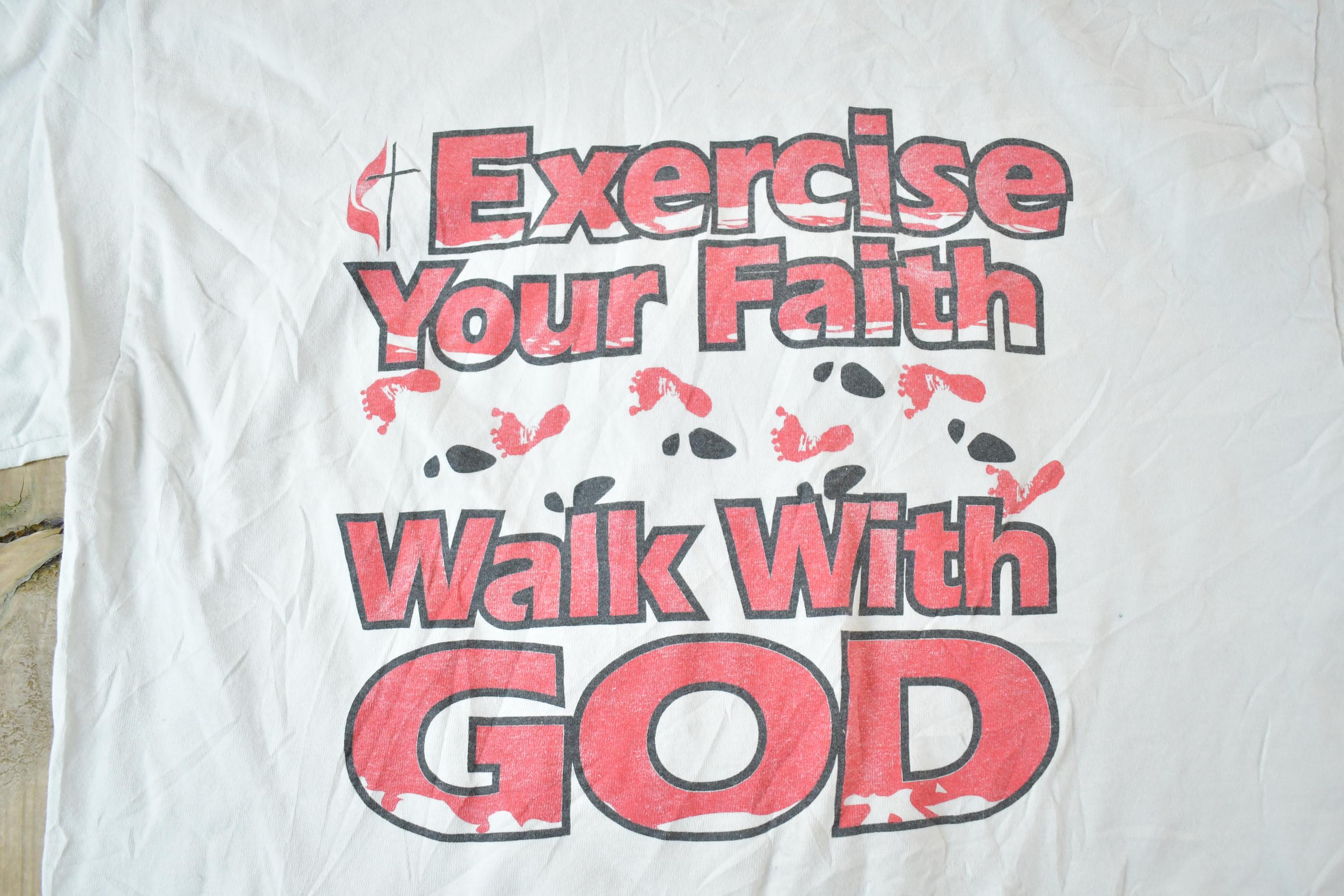Vintage 1990s Exercise Your Faith Walk With God Souvenir T-Shirt Mens L