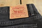 Vintage 1990s Levi's 550 Relaxed Tapered Black Denim Jeans Women's 31 x 27 / 90s Denim / Faded Jeans / Streetwear