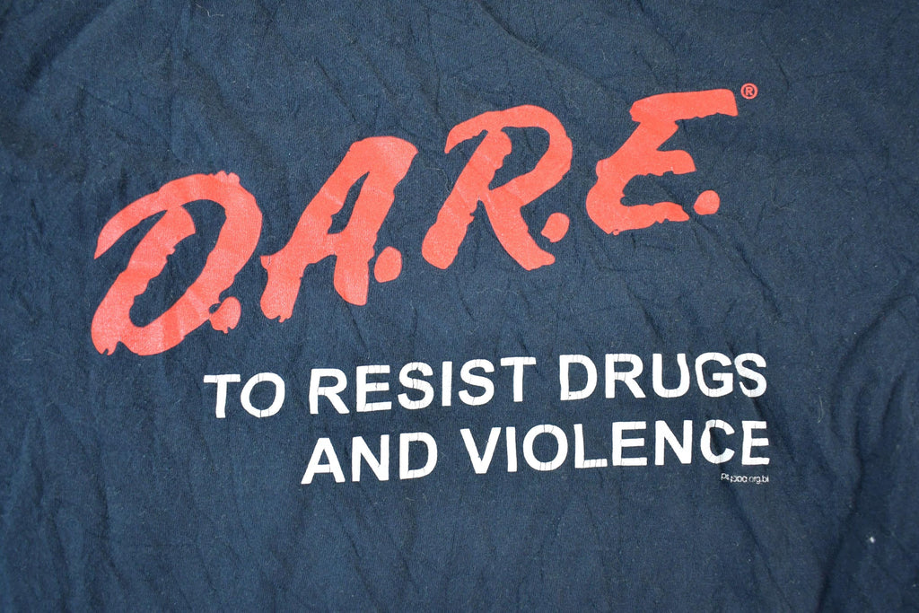 Vintage 1990s Dare to Resist Drugs And Violence Souvenir T-Shirt Mens M