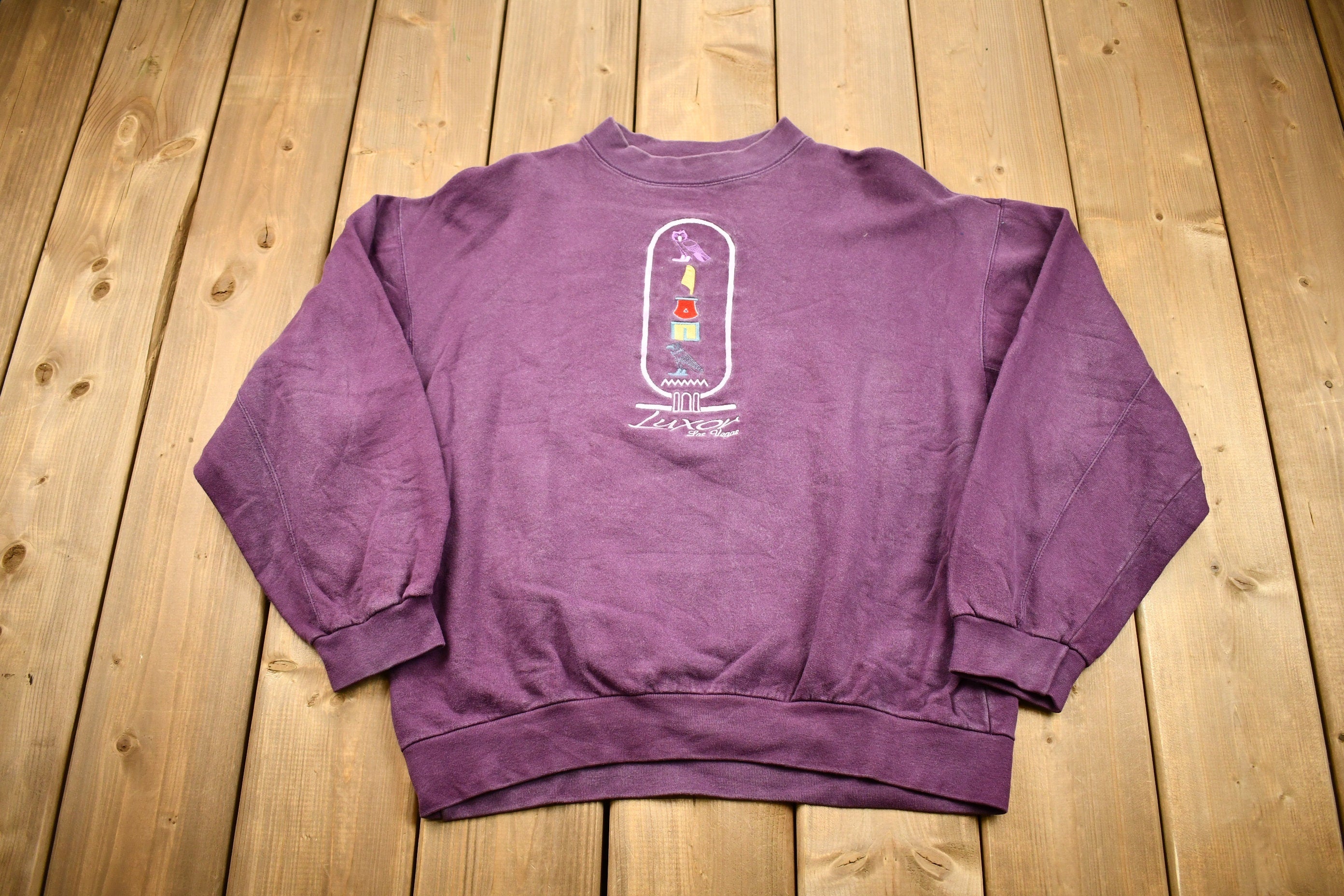 Vintage 1990s Pyramid Creations Embroidered Crewneck