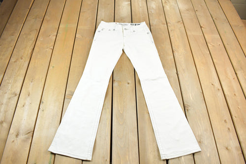 Vintage Y2K Miss Me Bedazzled Low Rise Jeans Size 26x32 / Boot Cut Jeans / Y2K Style / Embroidered Jeans / 2000s / Contrast Stitching