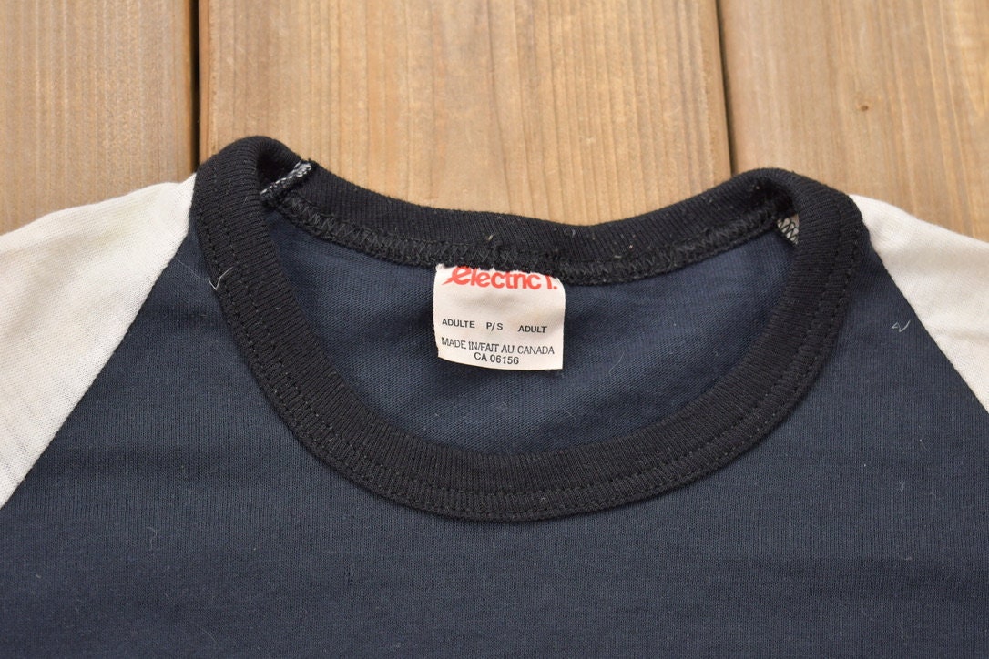 Vintage 1980s Van Halen Live in Concert Graphic Band T-Shirt / Single Stitch / Music Promo Print / Made in Canada / Streetwear Fashion /