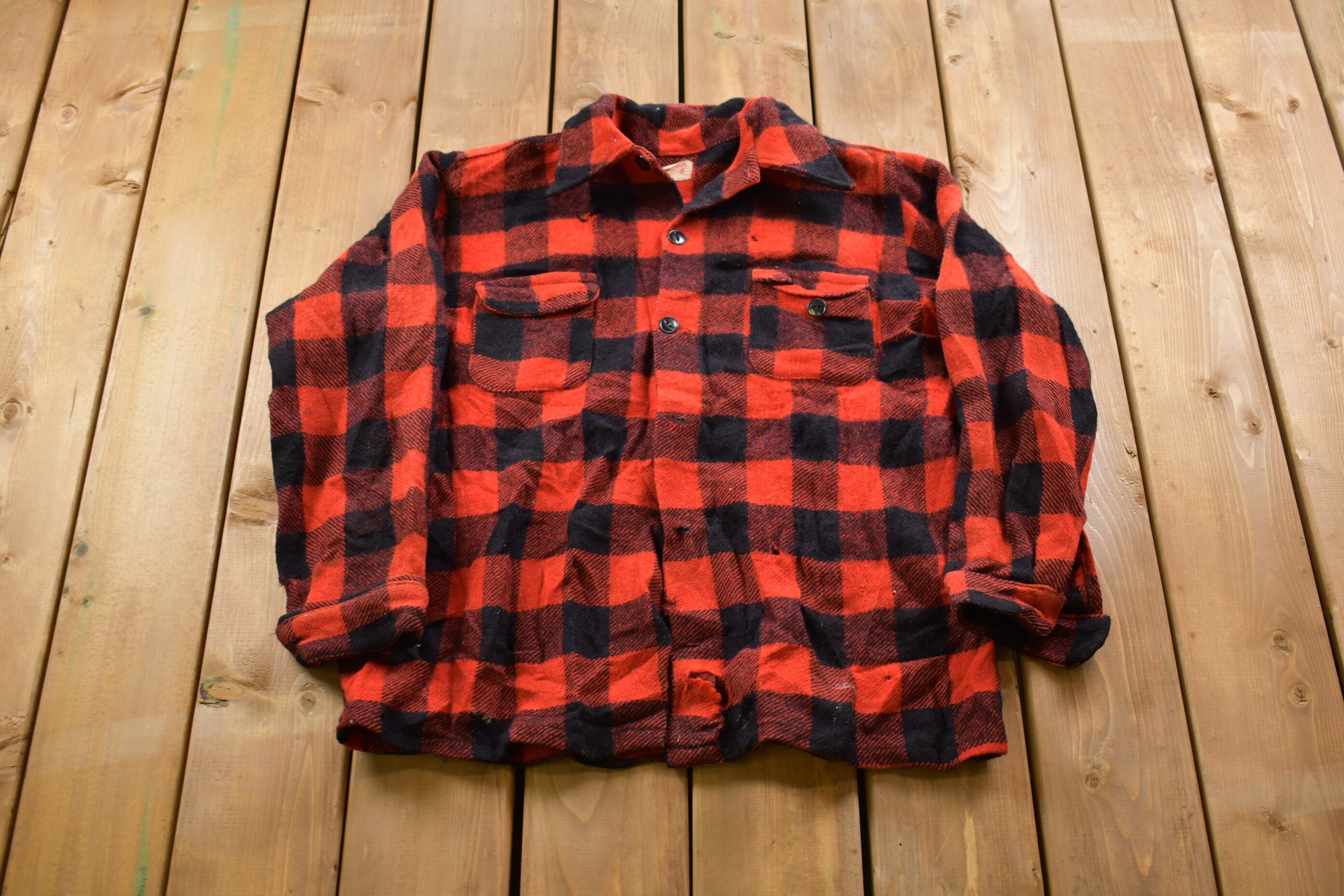 Vintage 1950s Buffalo Plaid Wool Button Up Shirt Back Vent