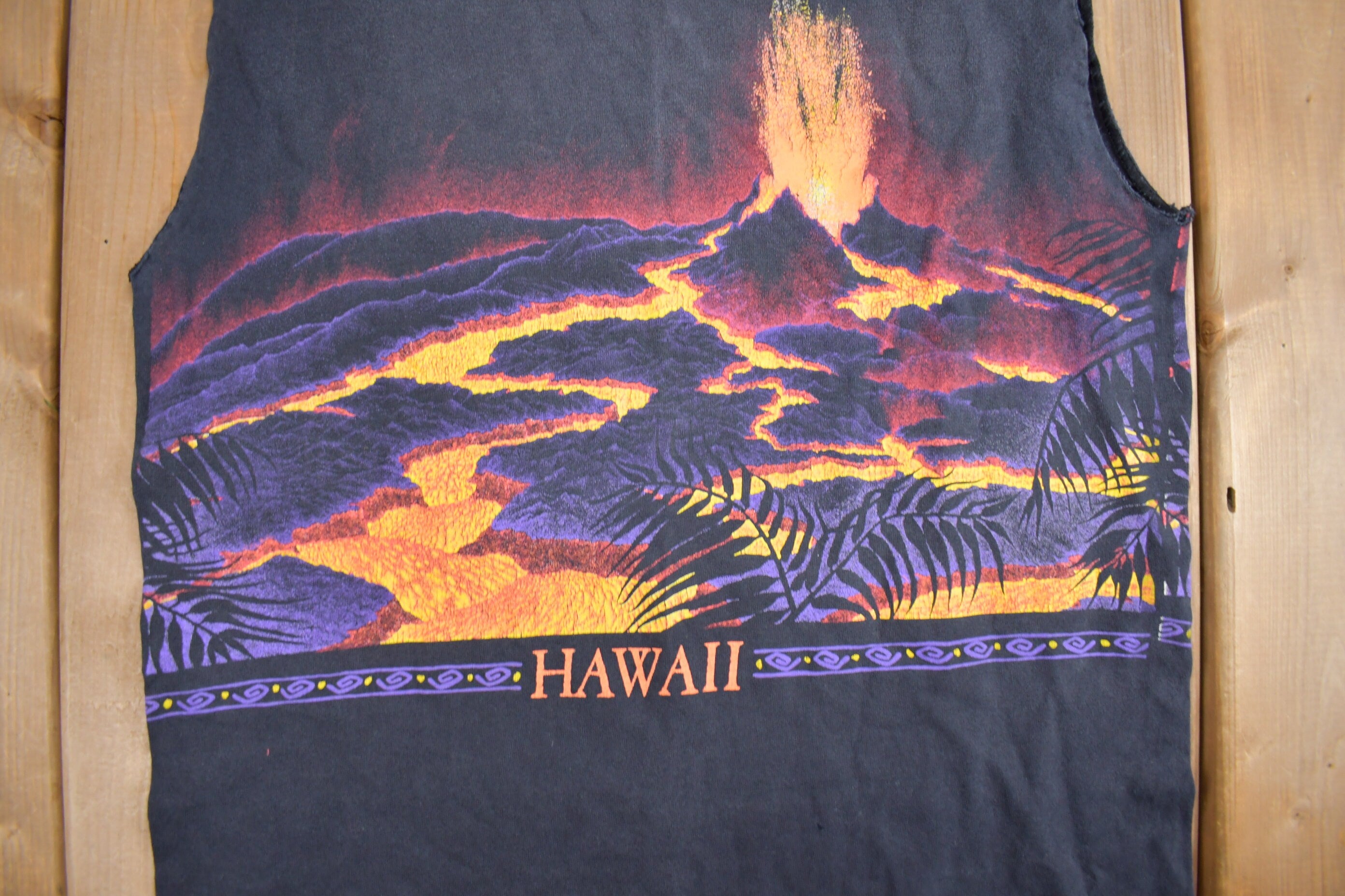 Vintage 1990s Hawaii Volcano Graphic Souvenir T Shirt