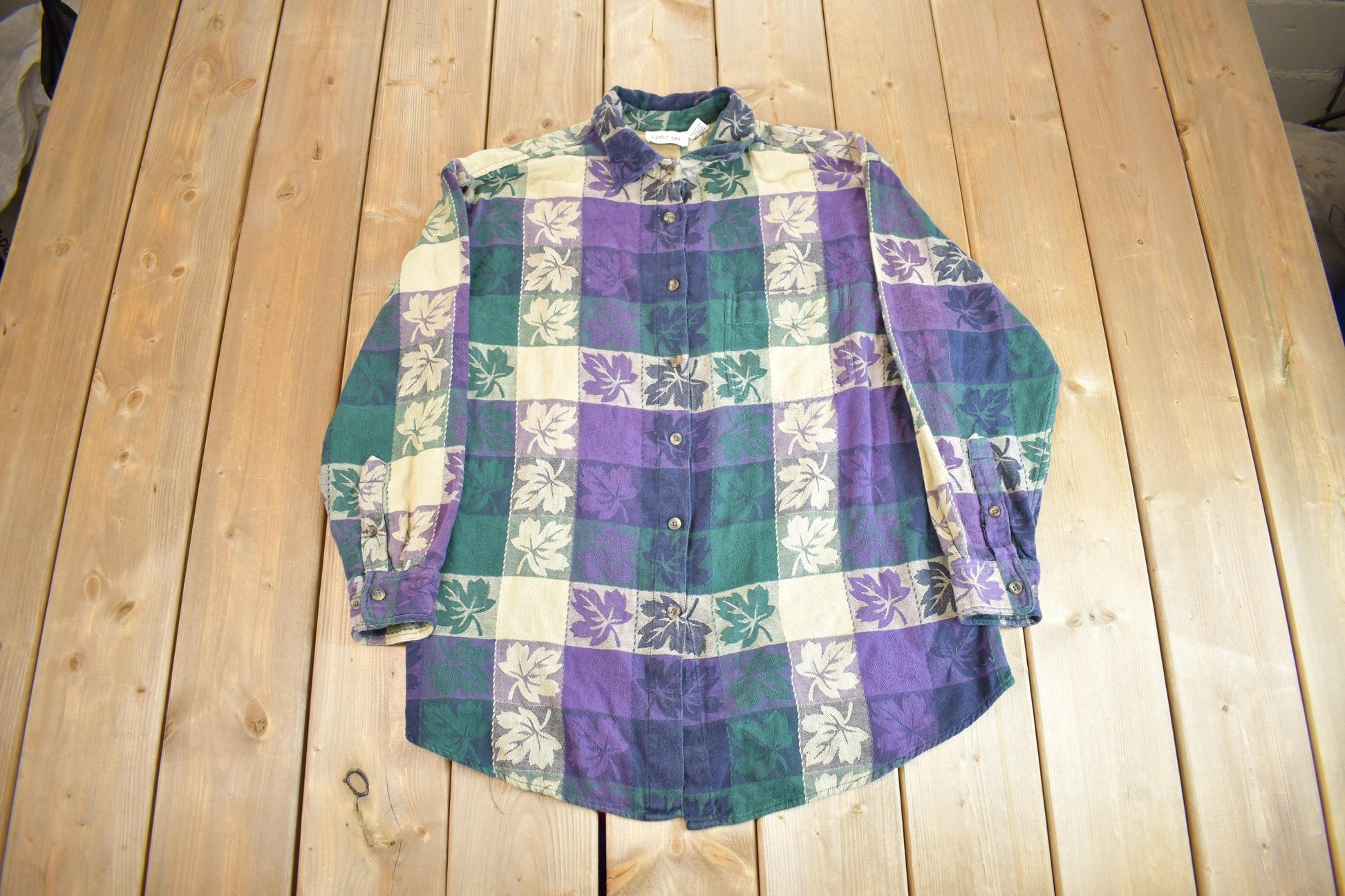 Vintage 1990s Krazy Kat Woman Leaf Patterned Fall Long Sleeve Button Up Shirt