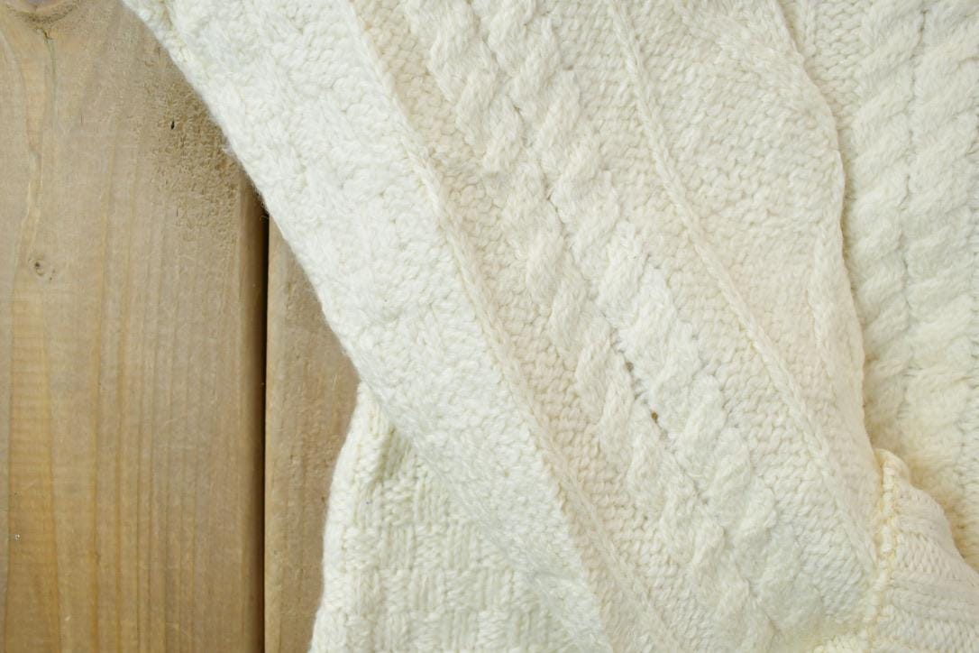 Vintage 1990s Arancrafts 100% Merino Wool Knit Sweater