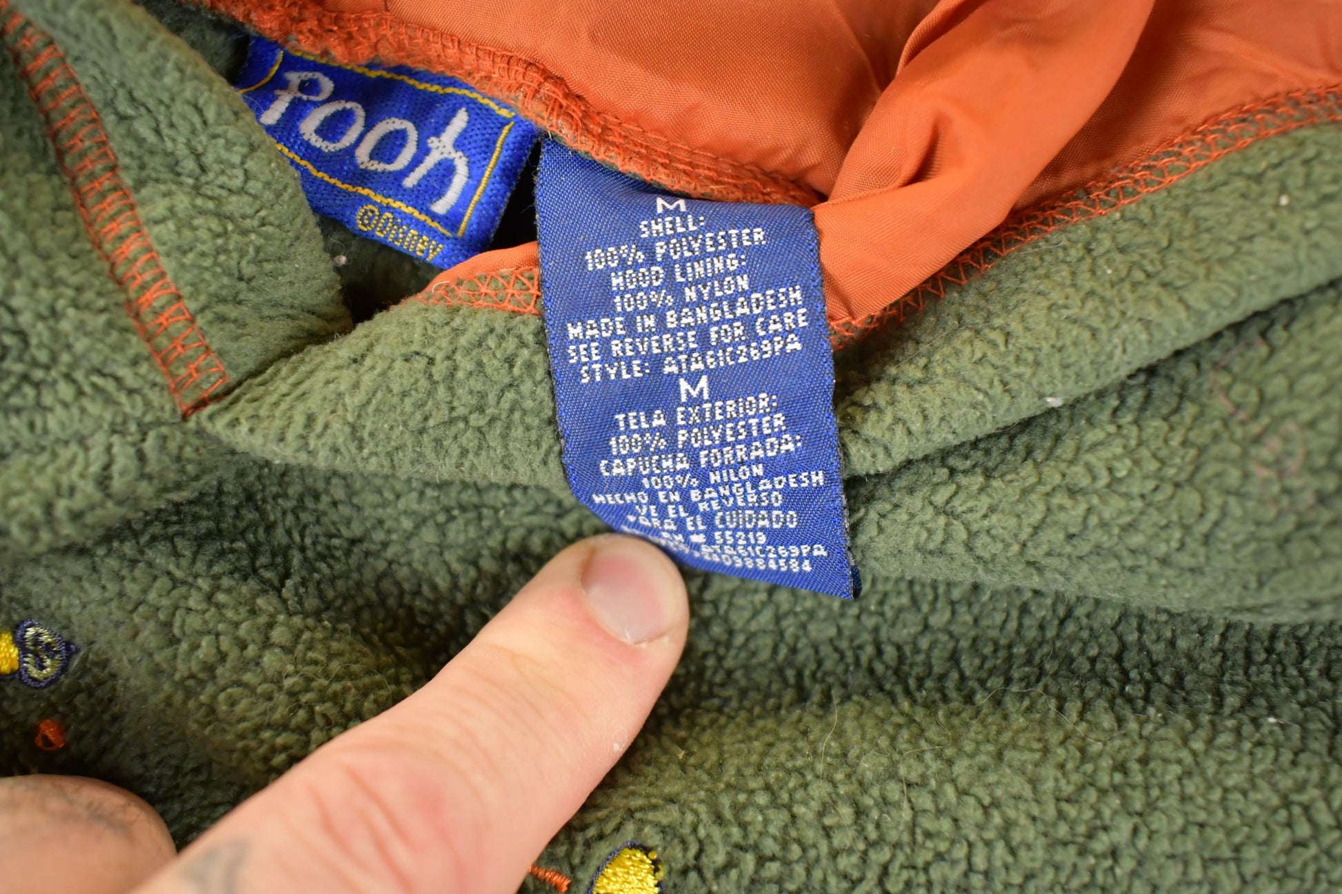 Vintage 1990s Disney Tigger Pooh Bear Fleece Hoodie Sweater Mens M / 90s Winter Sweatshirt / Fleece Disney