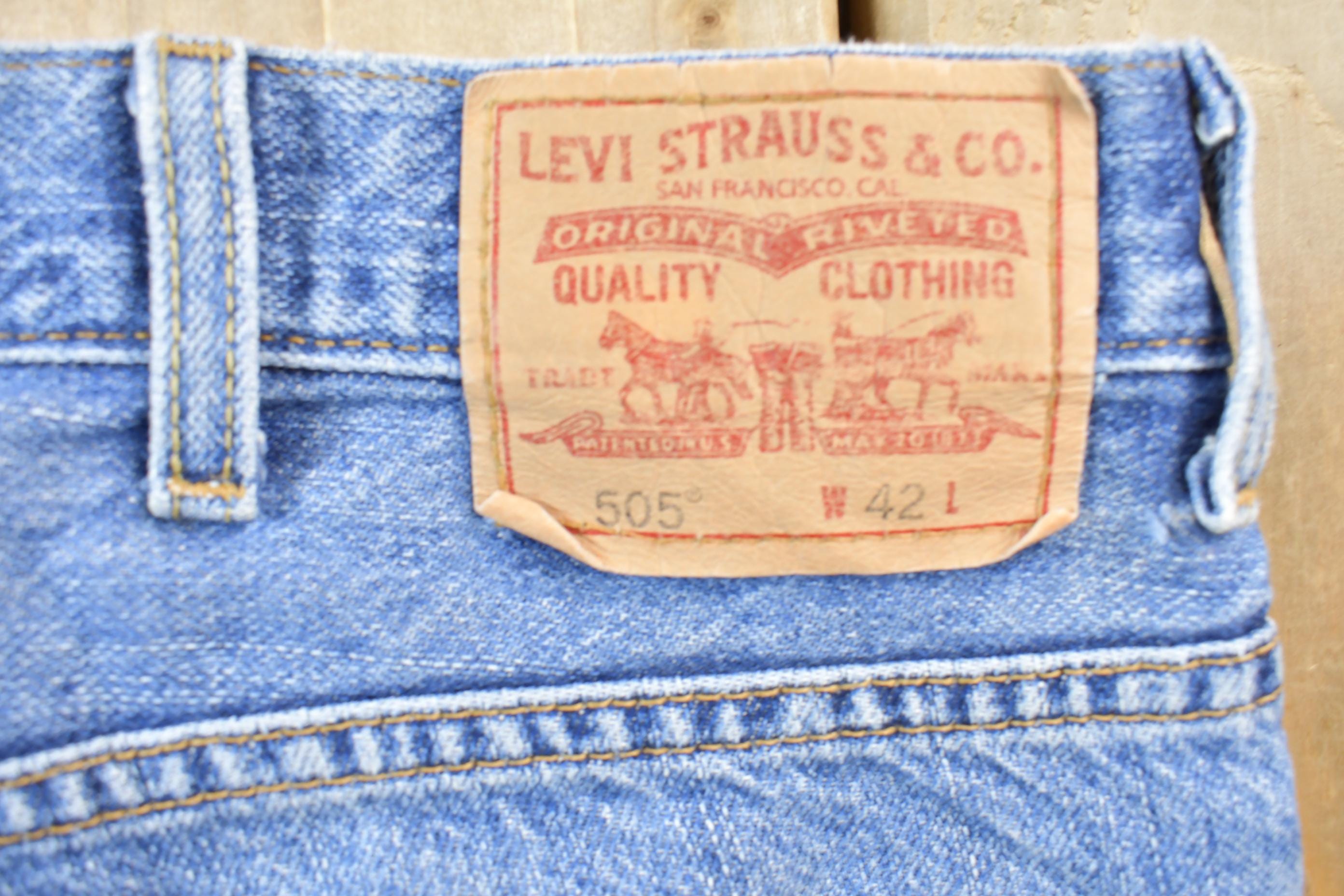 Vintage 1990s Levi's 505 Red Tab Jean Shorts Size 36