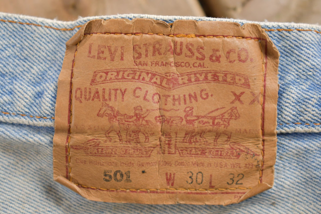 Vintage 1990s Levi's 501 Red Tab Denim Jeans Size 28 x 30