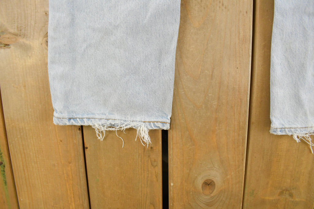 Vintage 1990s Levi's 505 Regular Straight Fit Distressed Denim Jeans Men's 32 x 31