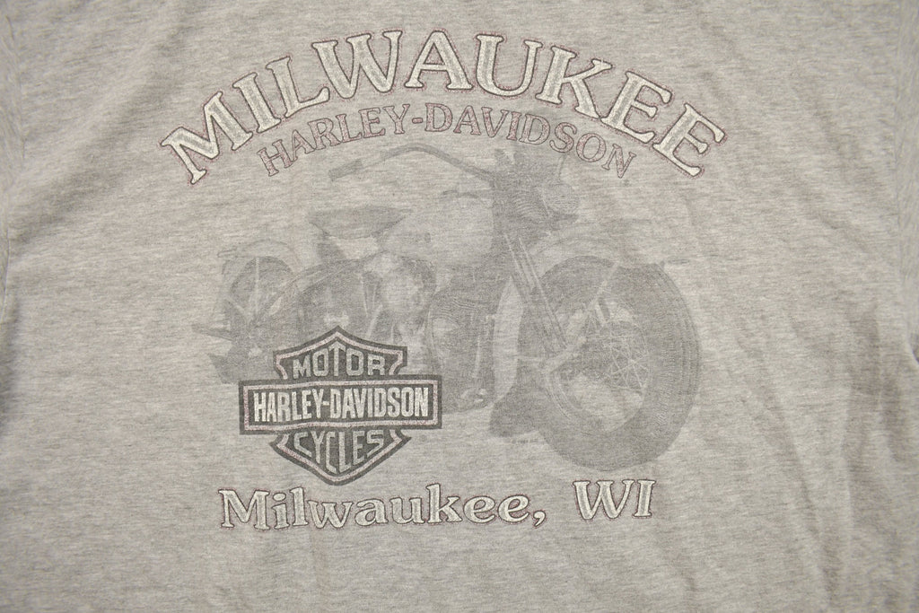 Vintage 1998 Milwaukee Harley Davidson T-Shirt