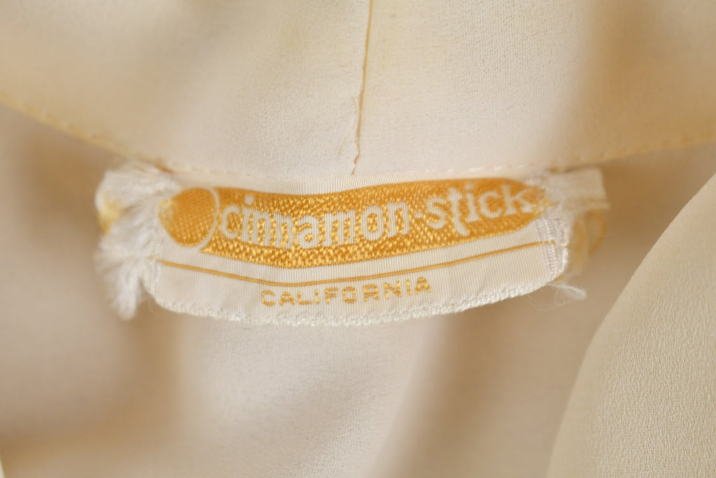 Vintage 1970s Cinnamon Frill Collar Button Up Shirt  70s Buccaneer Button Up  Dress Shirt  Basic Button Up  Pirate Shirt  Pearls