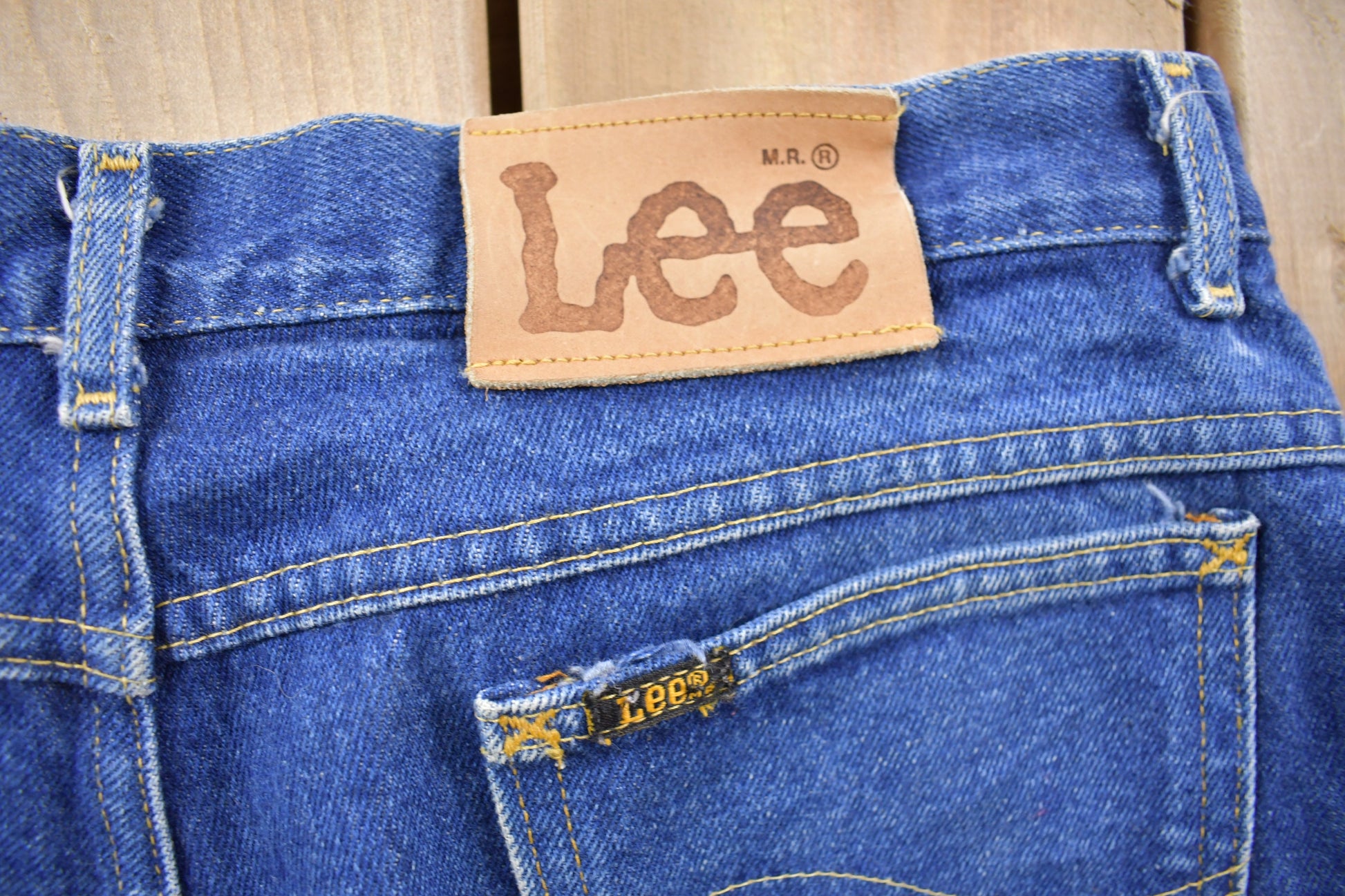 Vintage 1980s Lee Denim Medium Wash Jeans Size 32 x 30