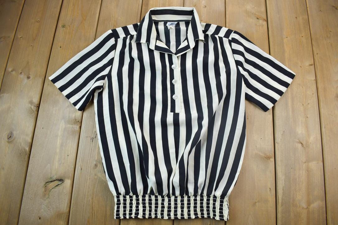 Vintage 1990s Black & White Patterned Striped Shirt / Vintage T Shirt / Streetwear / Single Stitch