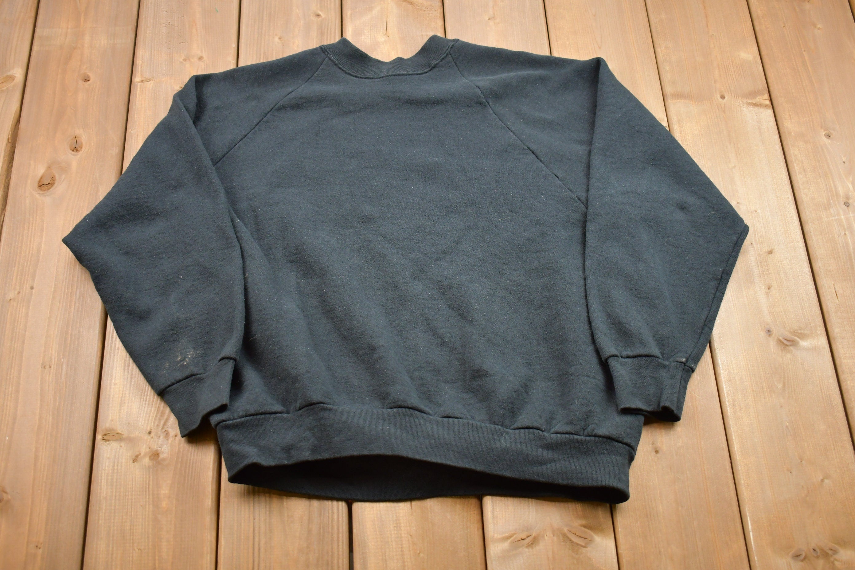Vintage 1990s Fruit Of The Loom Ladies Crewneck Sweatshirt