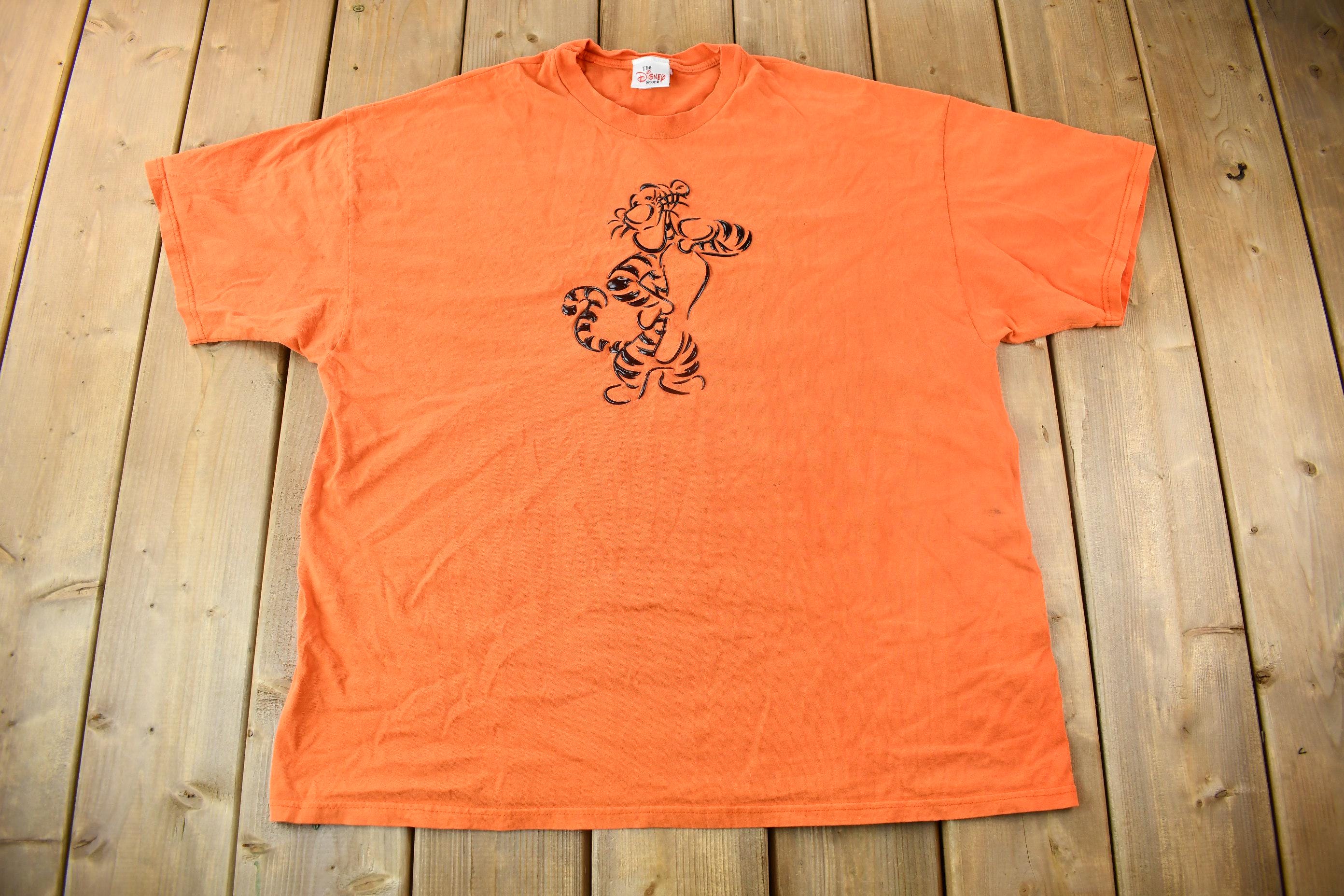 Vintage 1990s The Disney Store Tigger Appliqué Cartoon T-Shirt