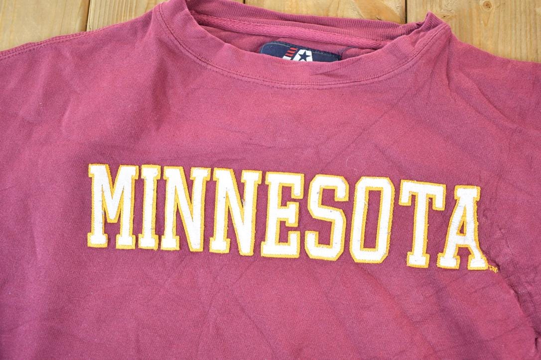 Vintage 1990s Minnesota Embroidered Souvenir Crewneck Sweatshirt Made In USA