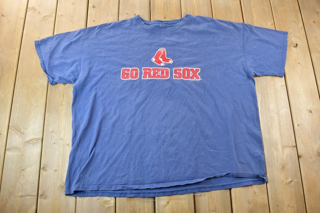 Vintage 2003 Boston Red Sox MLB Graphic T-Shirt