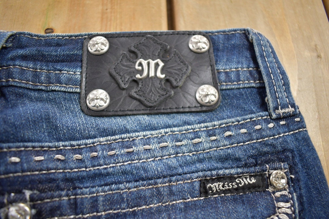 Vintage Y2K Miss Me Bedazzled Low Rise Jeans Size 26x31