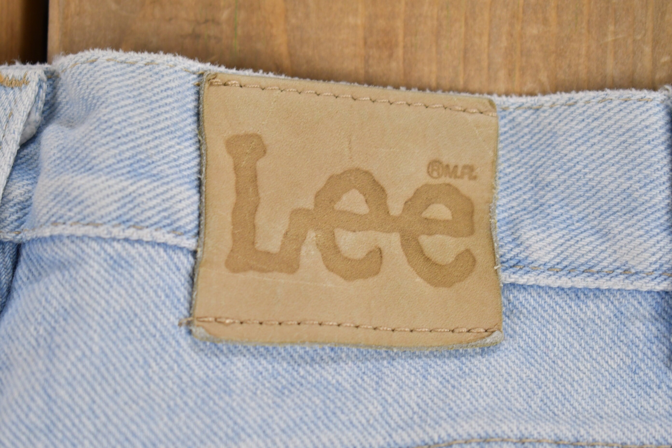 Vintage 1990's Lee Light Wash Jeans Size 32 x 31