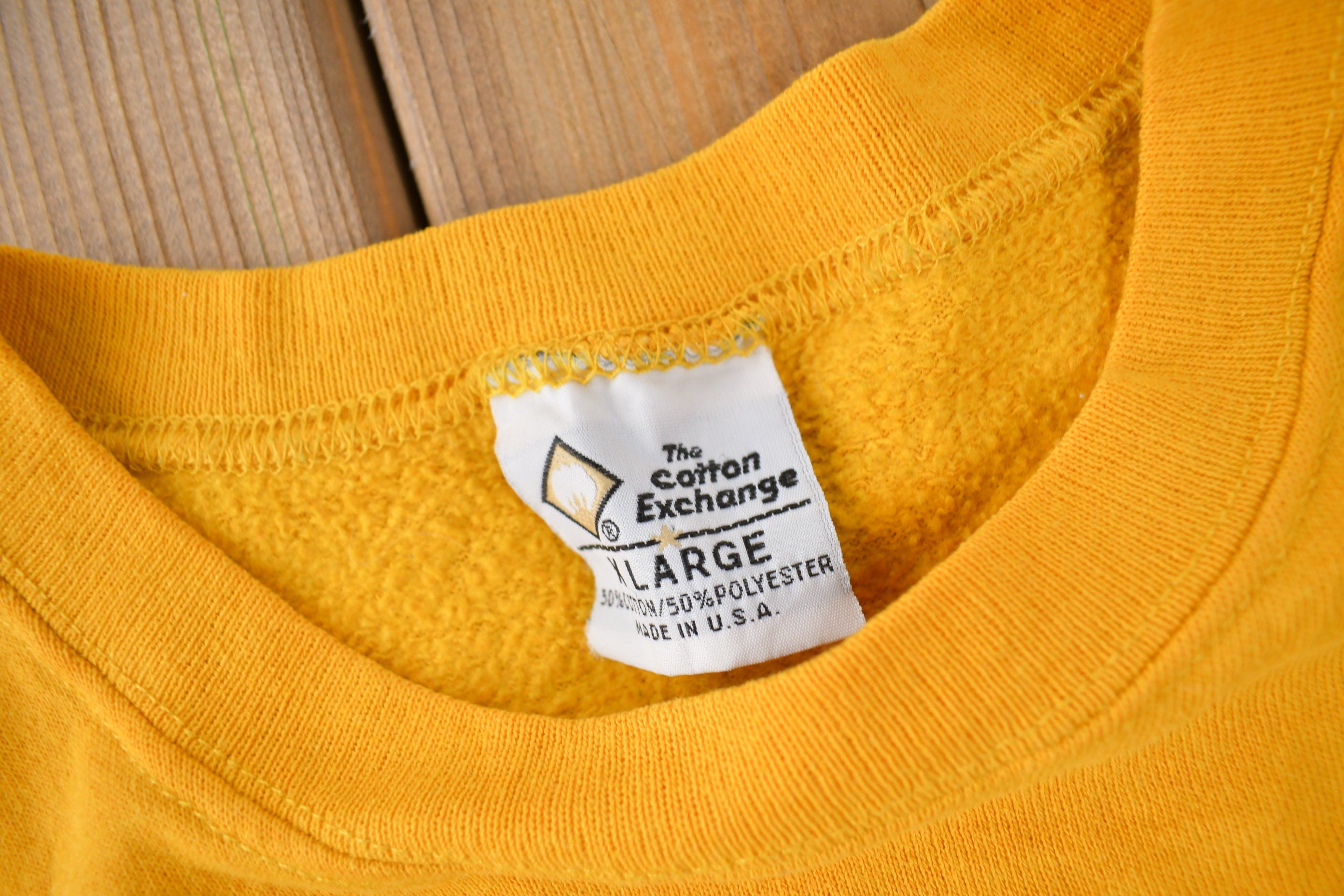 Vintage 2004 University Of Iowa Hawkeyes Outback Bowl Collegiate Crewneck Made In USA