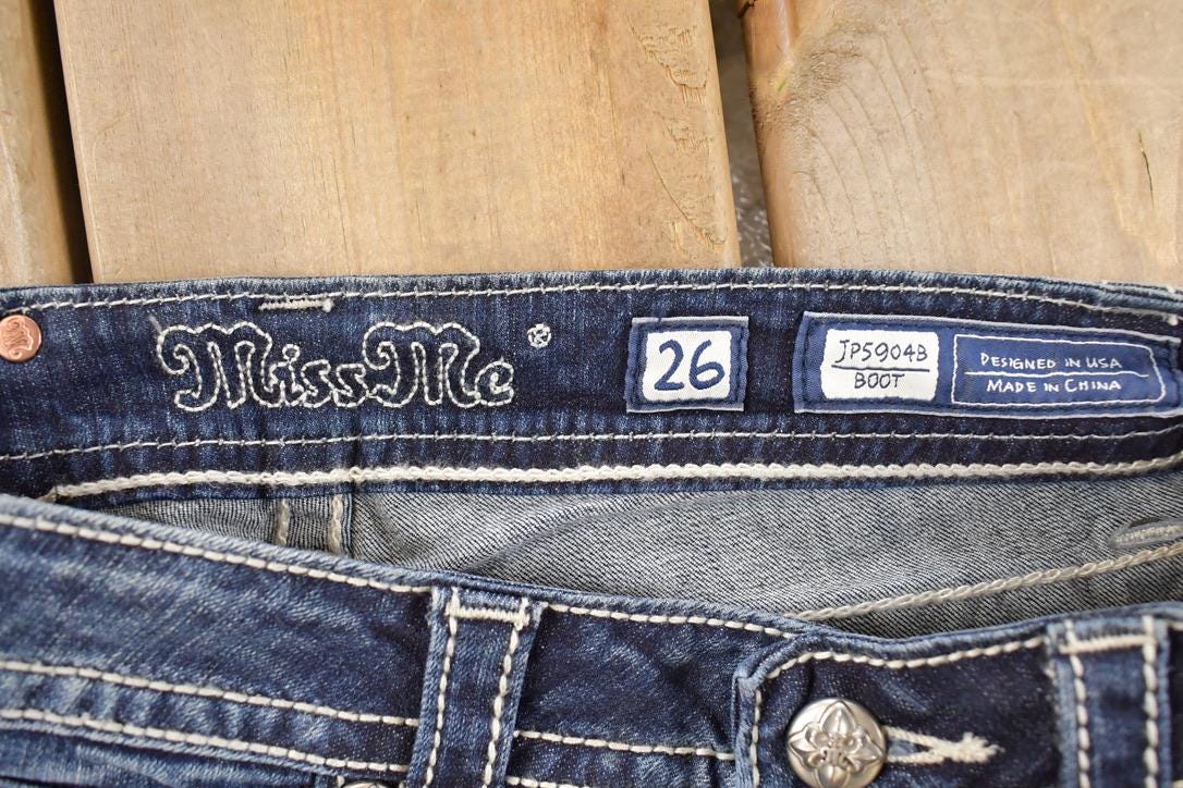 Vintage Deadstock Y2K Miss Me Bedazzled Low Rise Jeans Women's Size 26x31