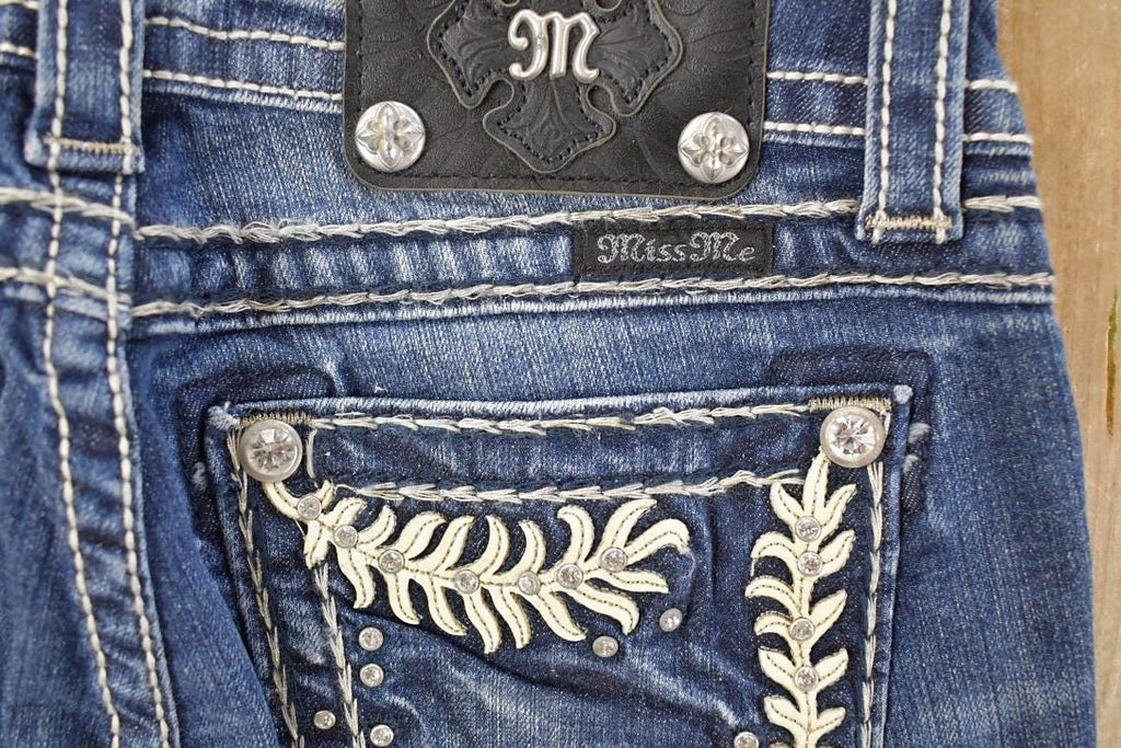 Vintage Deadstock Y2K Miss Me Bedazzled Low Rise Jeans Women's Size 26x31