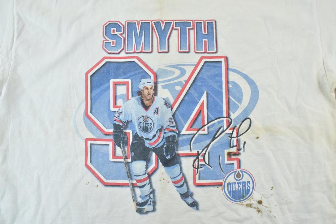 Vintage 1990s Edmonton Oilers Ryan Smith 94 NHL Graphic T-Shirt