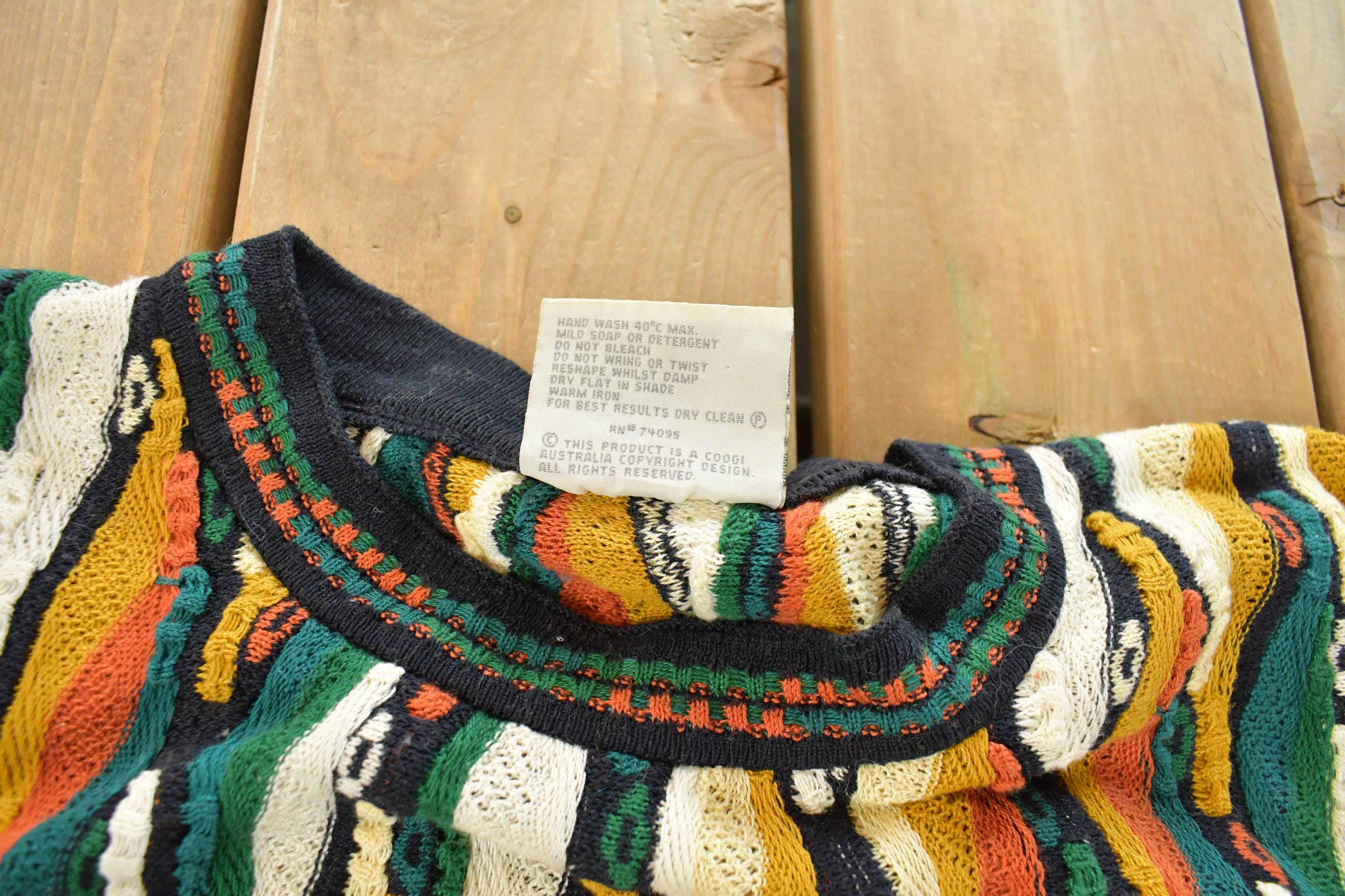 Vintage 1990s Coogi 3D Knit Abstract Short Sleeve Crewneck Sweater Men's Large