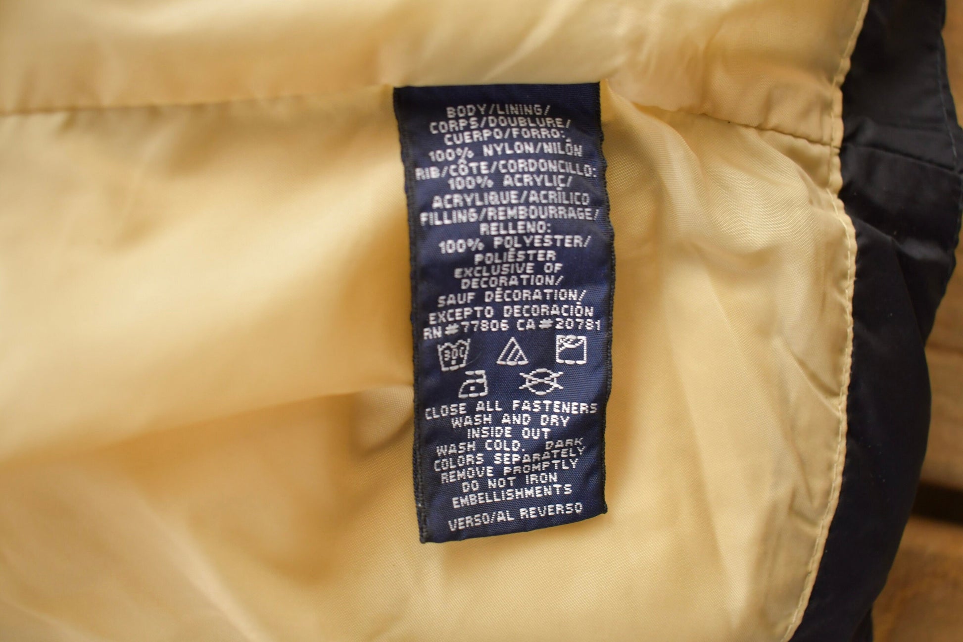 Vintage 1990's Tommy Hilfiger Tommy Jeans Puffer Jacket