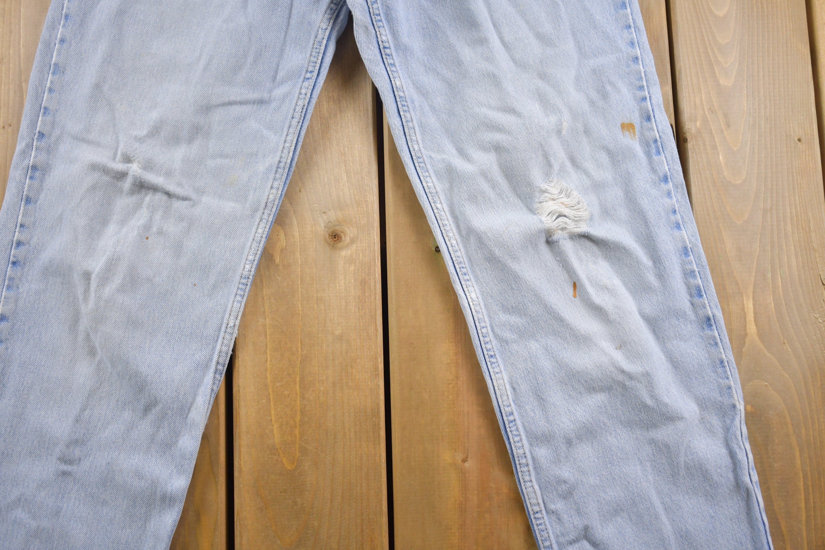 Vintage 1990s Levi's 550 Red Tab Denim Jeans Size 31 x 31