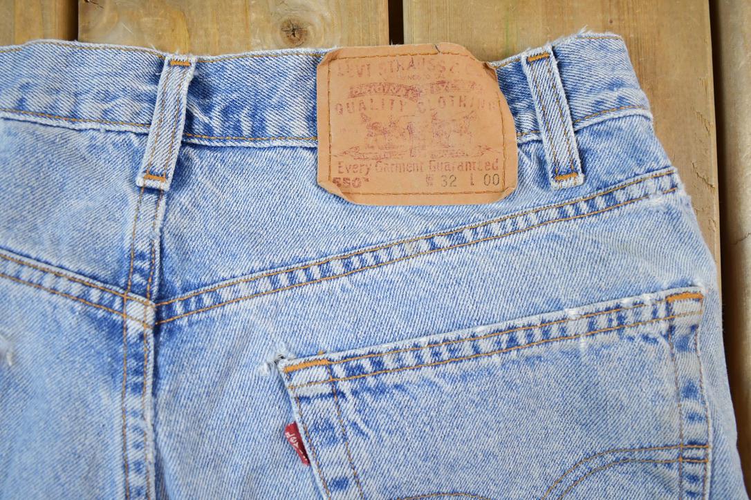 Vintage 1990s Levi Strauss Red Tab 550 Denim Jean Shorts Size 32 x 6