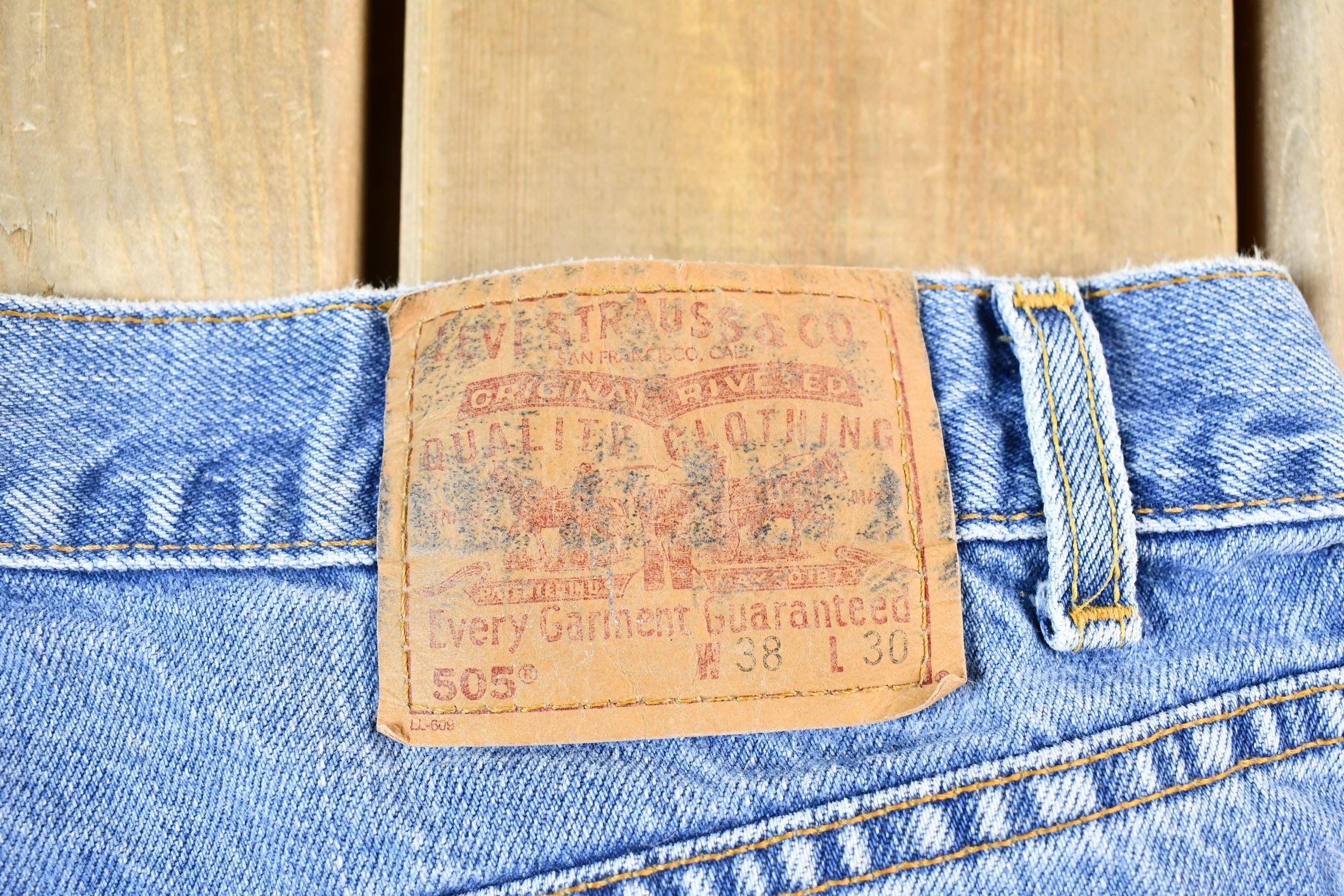 Vintage 2000s Levis Straight Leg 505s Denim Jeans Size 34 x 29